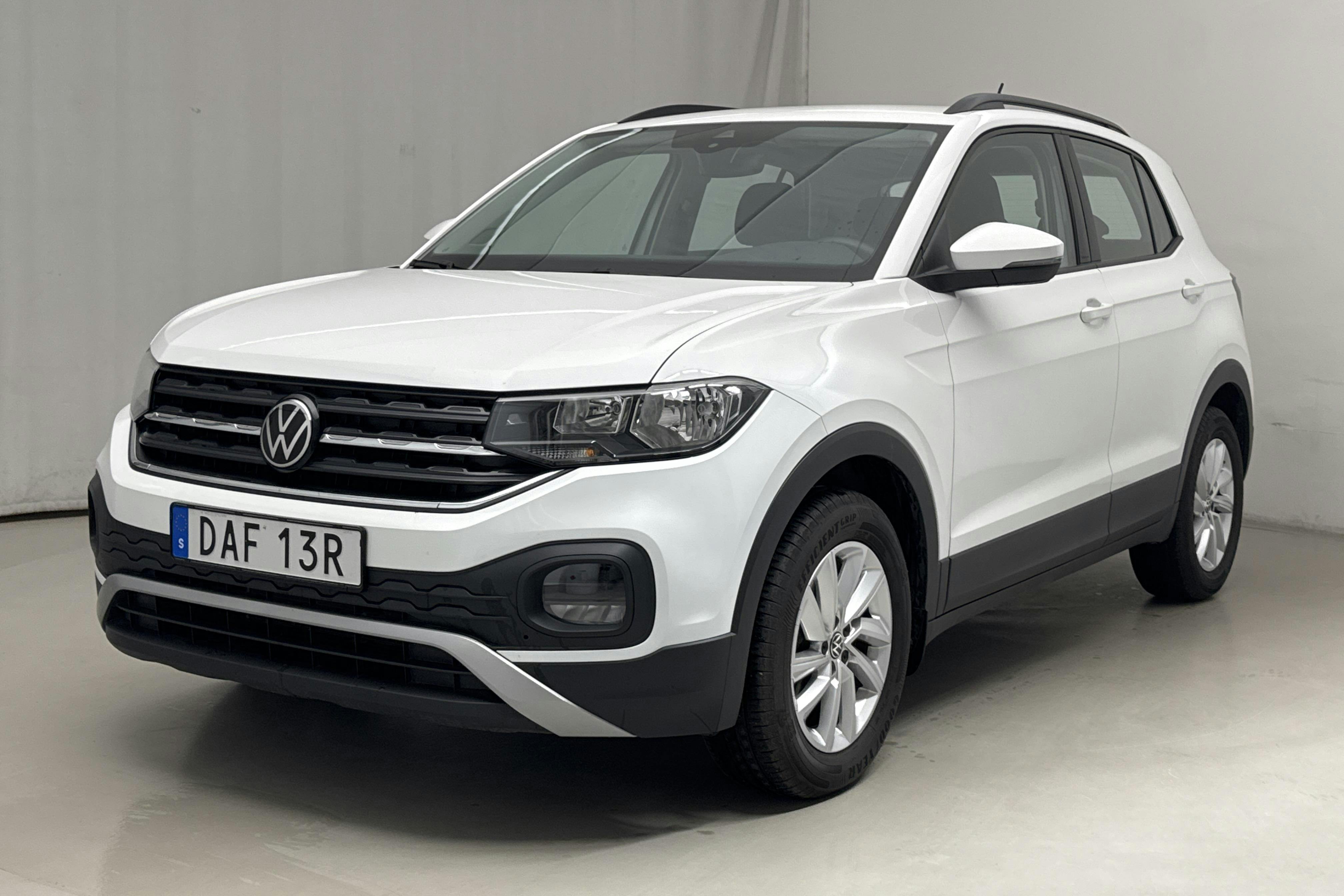 VW T-Cross 1.0 TSI (95hk) - 2 350 mil - Manuell - vit - 2023