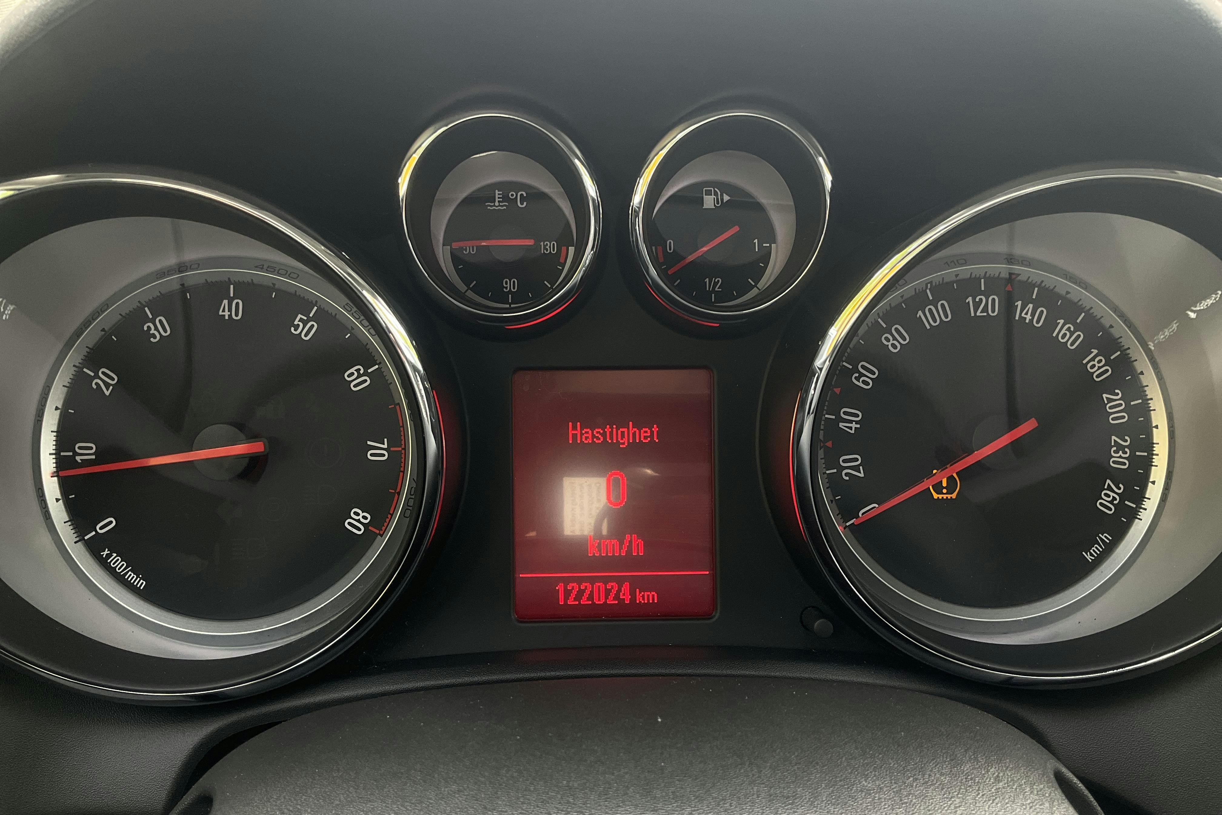 Opel Astra 1.6 ECOTEC 5dr (115hk) - 12 202 mil - Manuell - grå - 2014