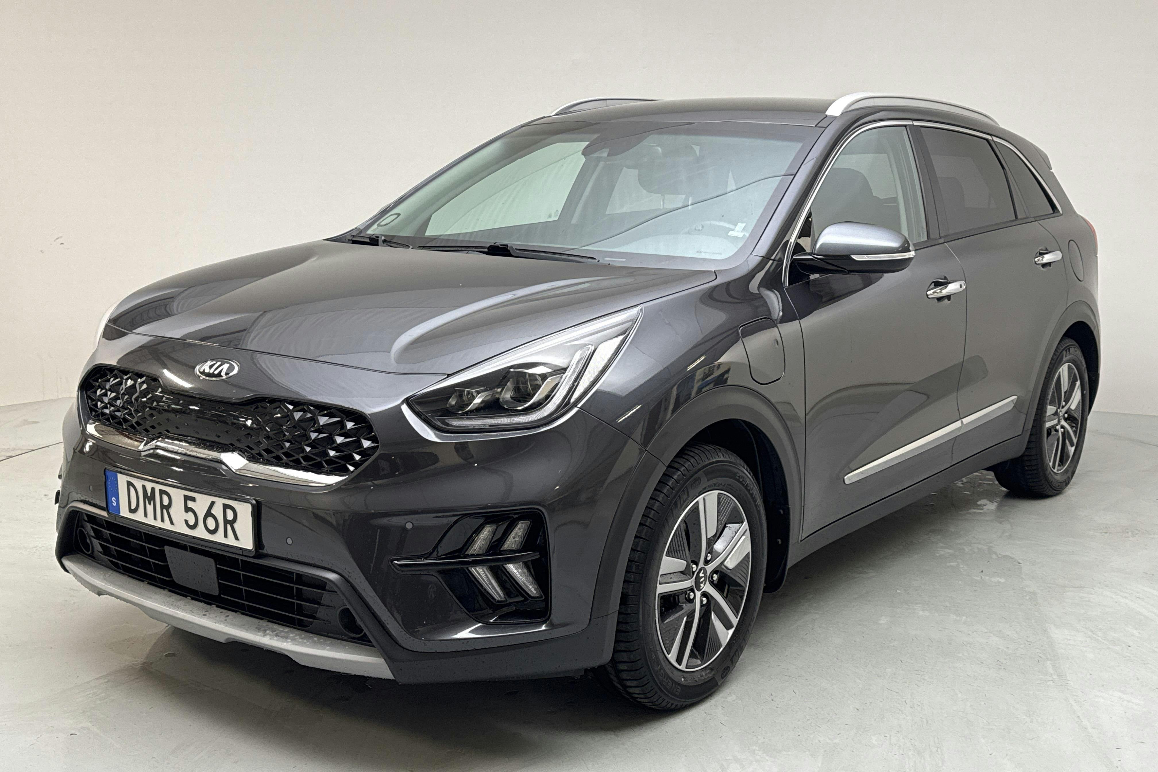 KIA Niro Plug-in Hybrid 1.6 (141hk) - 9 779 mil - Automat - grå - 2020