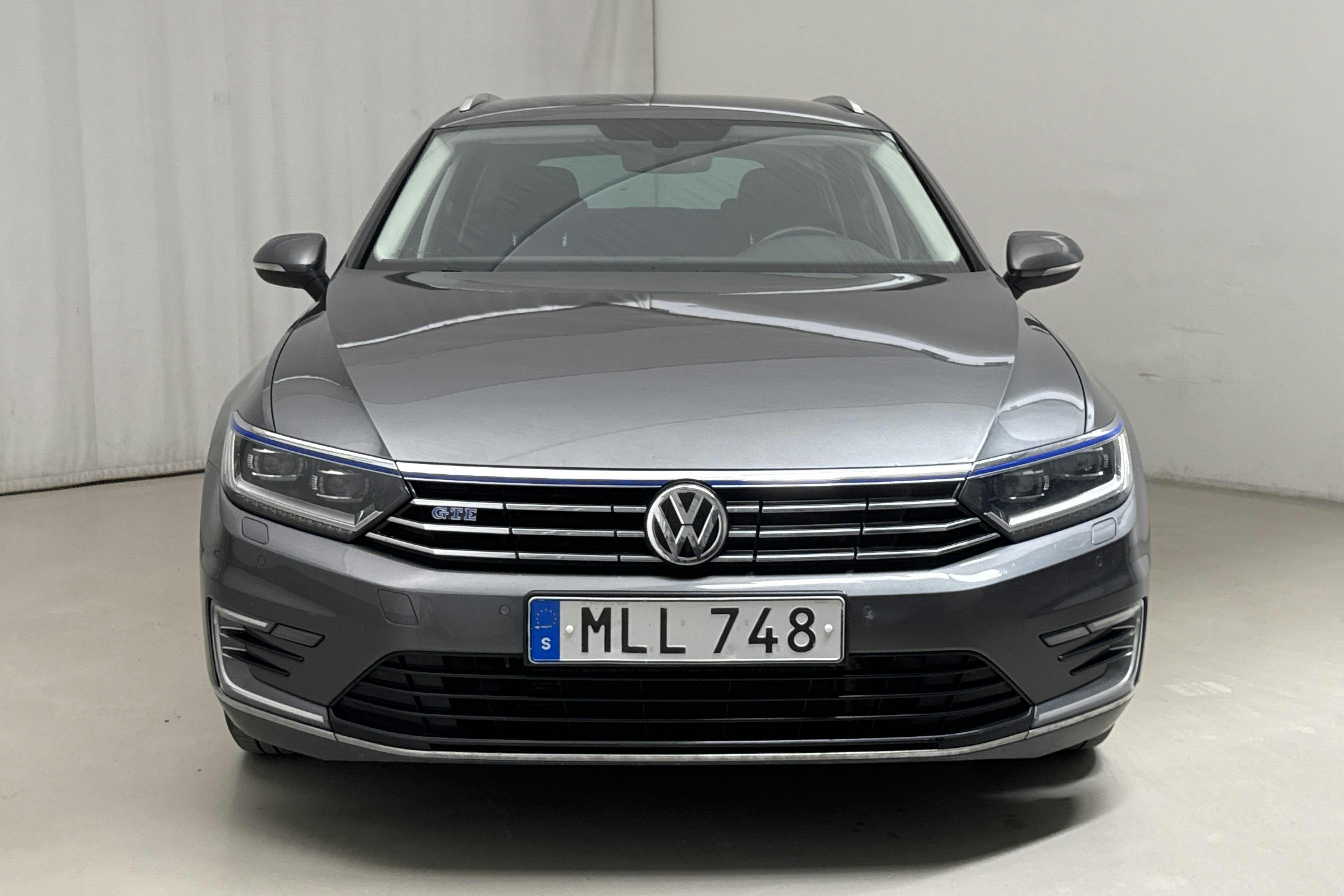 VW Passat 1.4 Plug-in-Hybrid Sportscombi (218hk) - 19 795 mil - Automat - Dark Grey - 2016