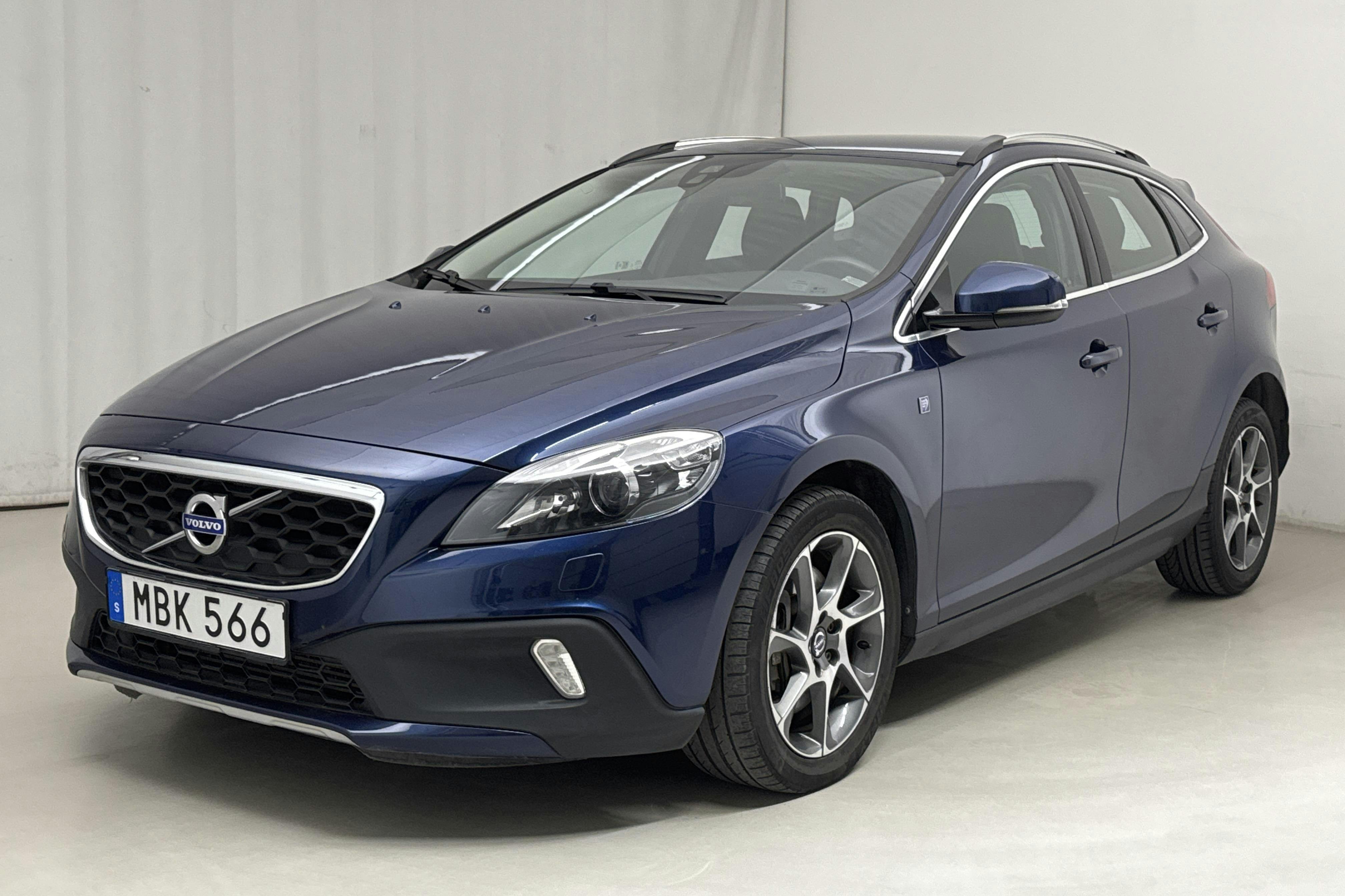 Volvo V40 Cross Country D3 (150hk) - 100 260 km - Automatic - blue - 2016