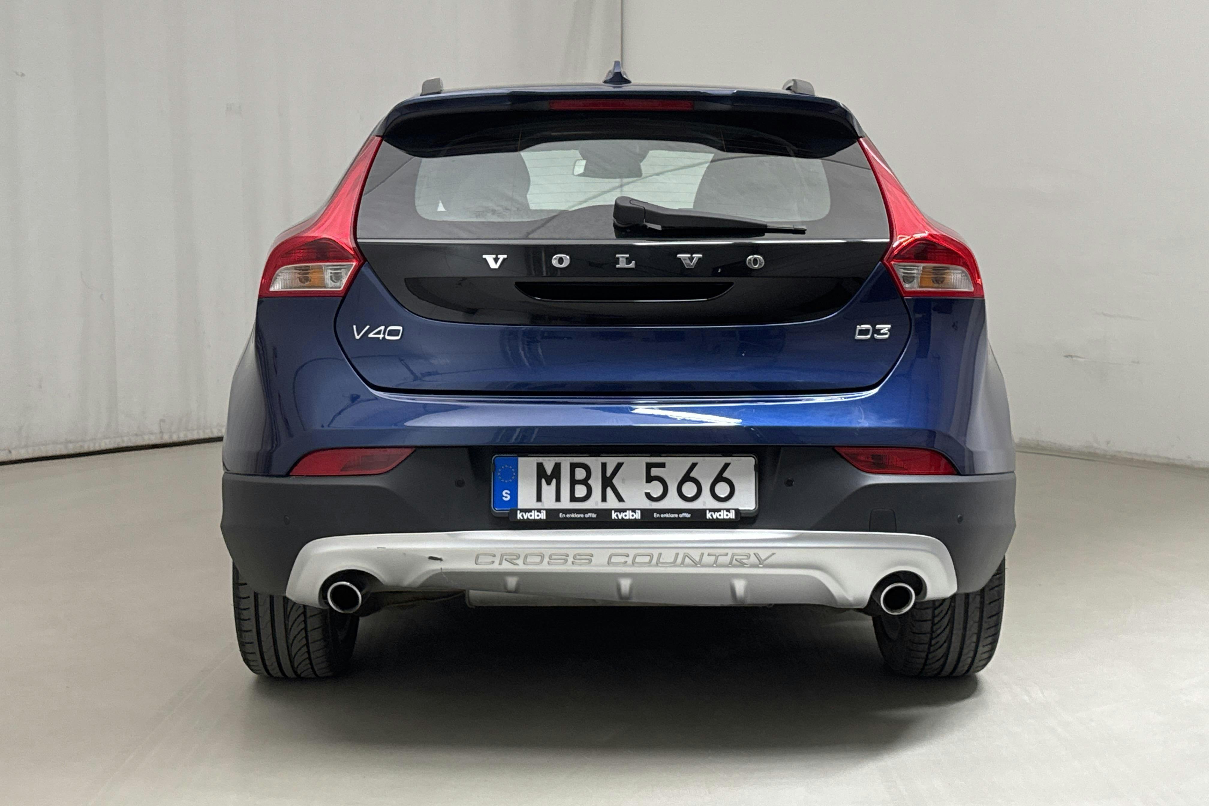 Volvo V40 Cross Country D3 (150hk) - 10 026 mil - Automat - blå - 2016