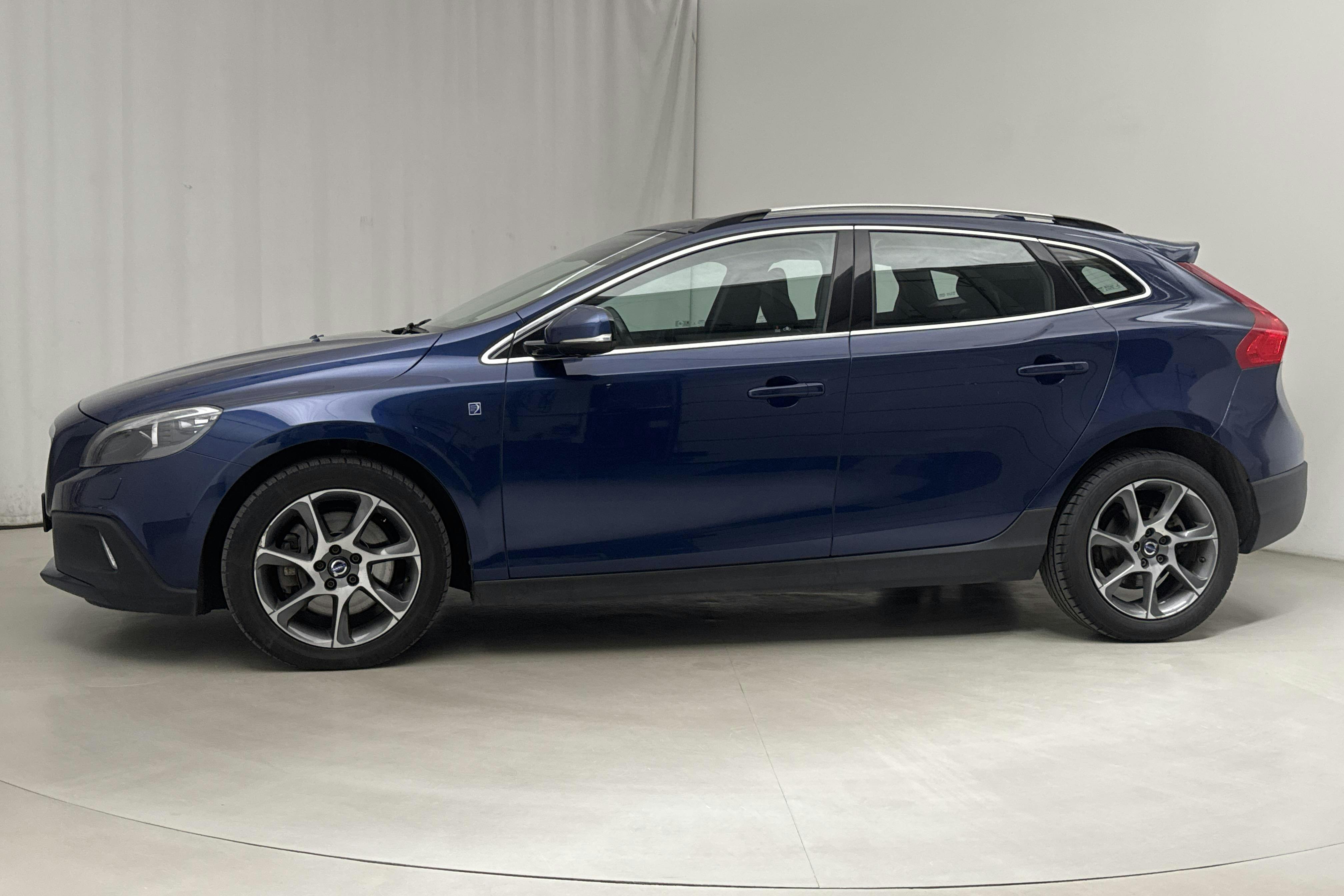 Volvo V40 Cross Country D3 (150hk) - 10 026 mil - Automat - blå - 2016