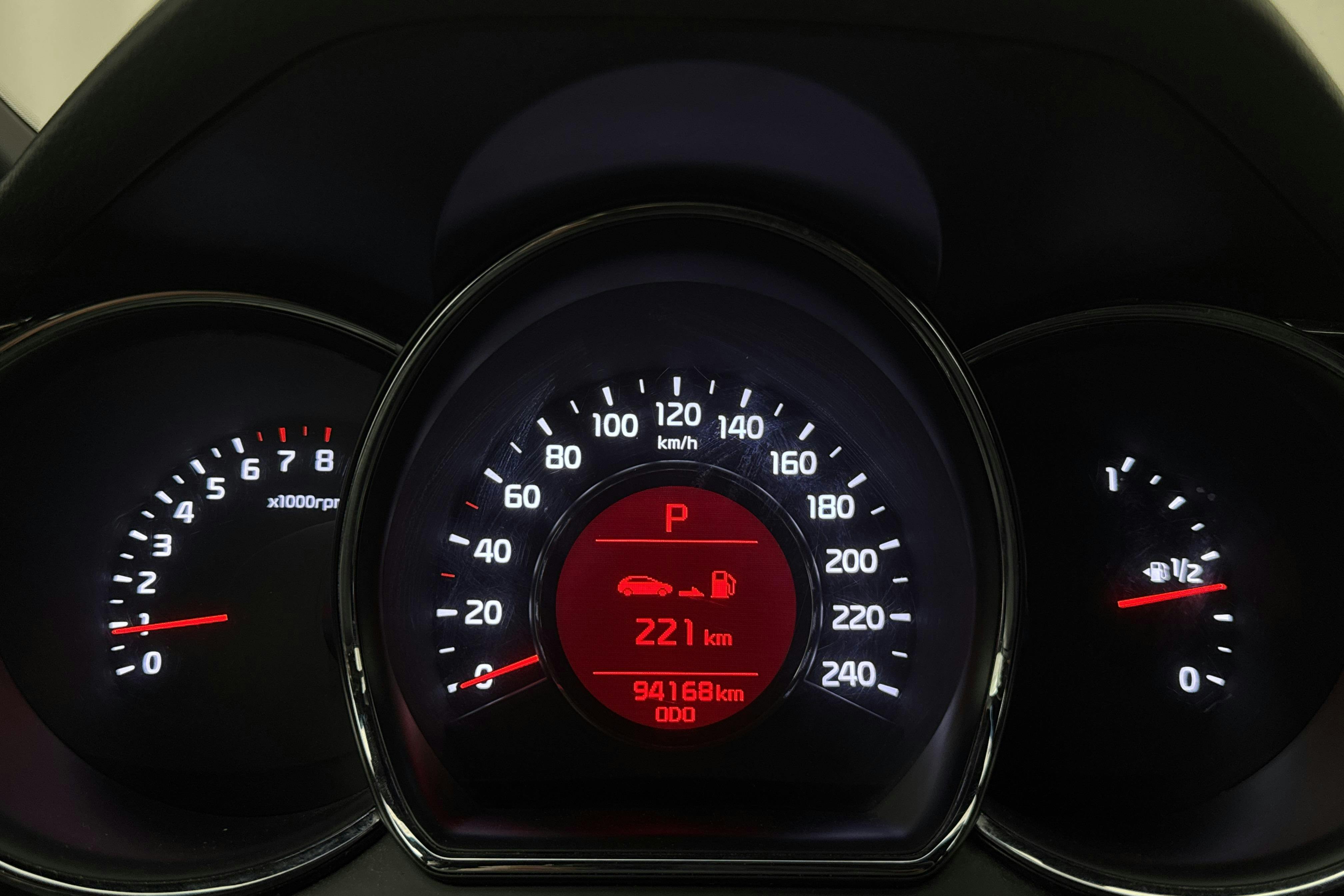 KIA Cee'd 1.6 SW (135hk) - 9 417 mil - Automat - röd - 2018
