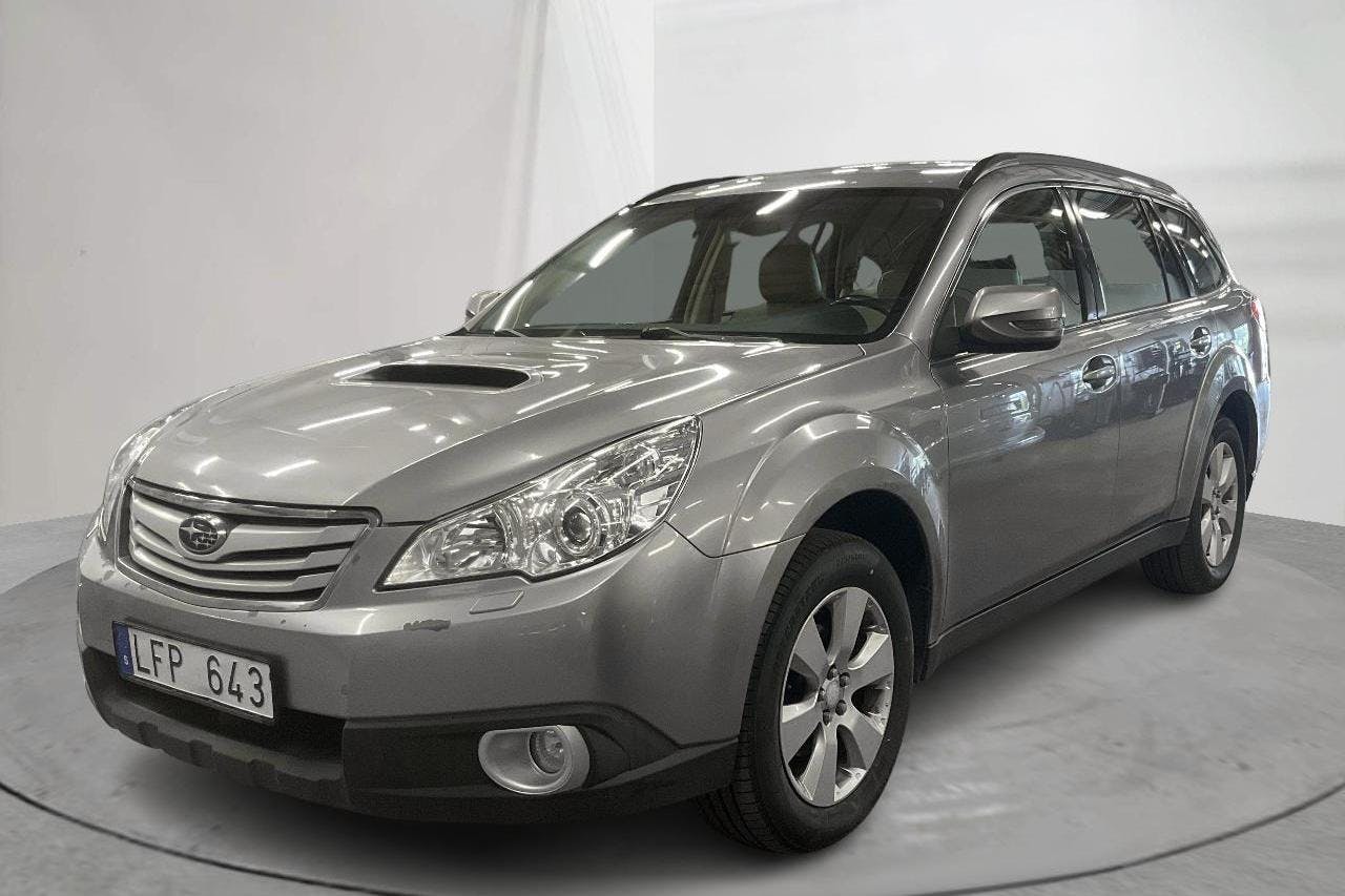 Subaru Outback 2.0D (150hk) - 223 580 km - Manualna - srebro - 2011