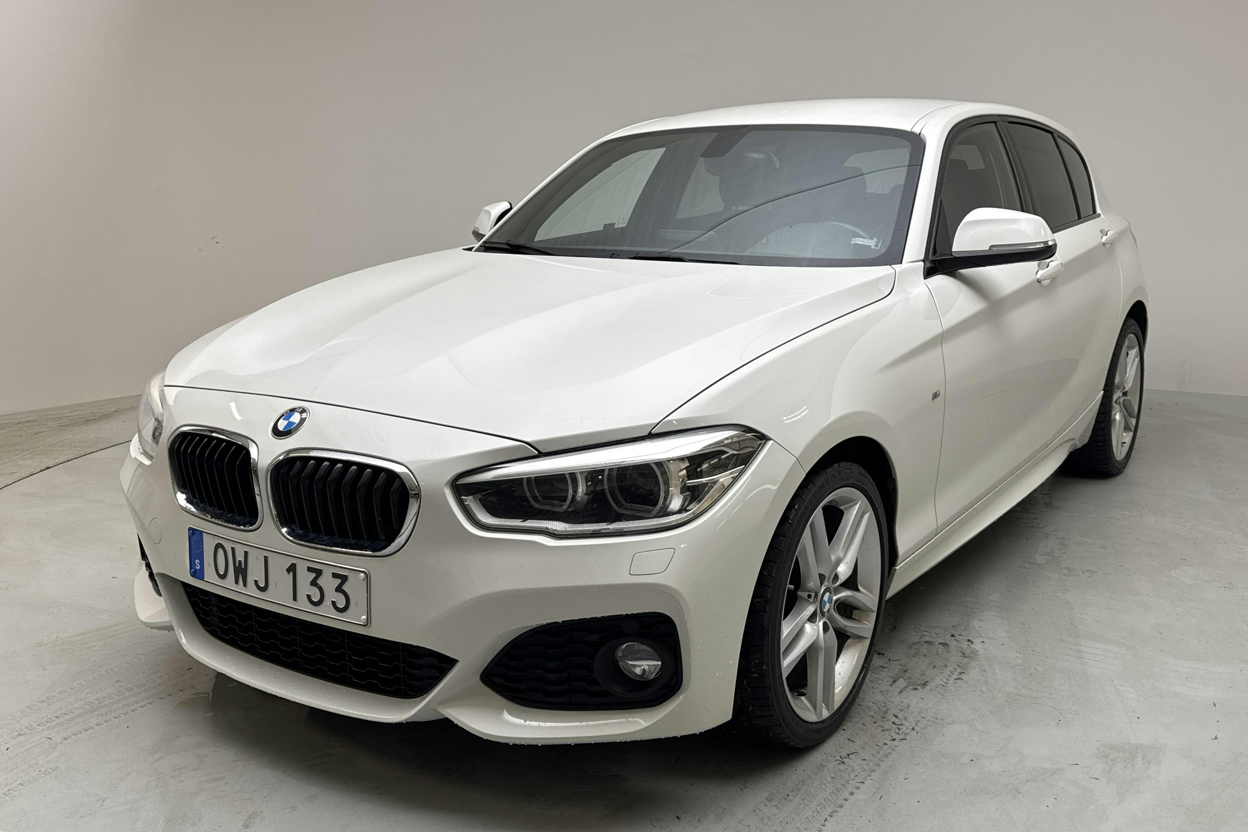 BMW 118i 5dr, F20 (136hk) - 91 100 km - Manualna - biały - 2017