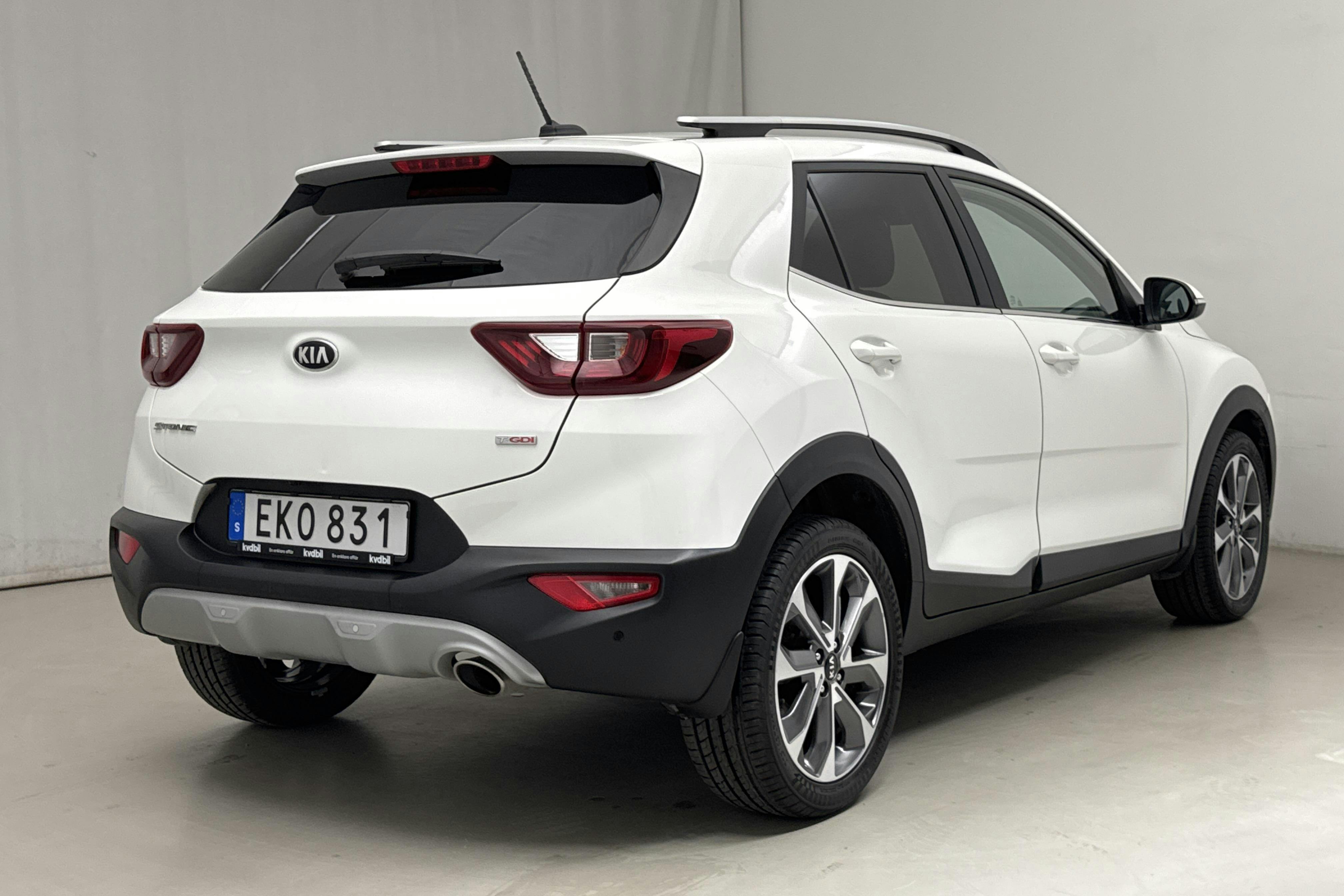 KIA Stonic 1.0 T-GDi (120hk) - 4 463 mil - Automat - vit - 2020