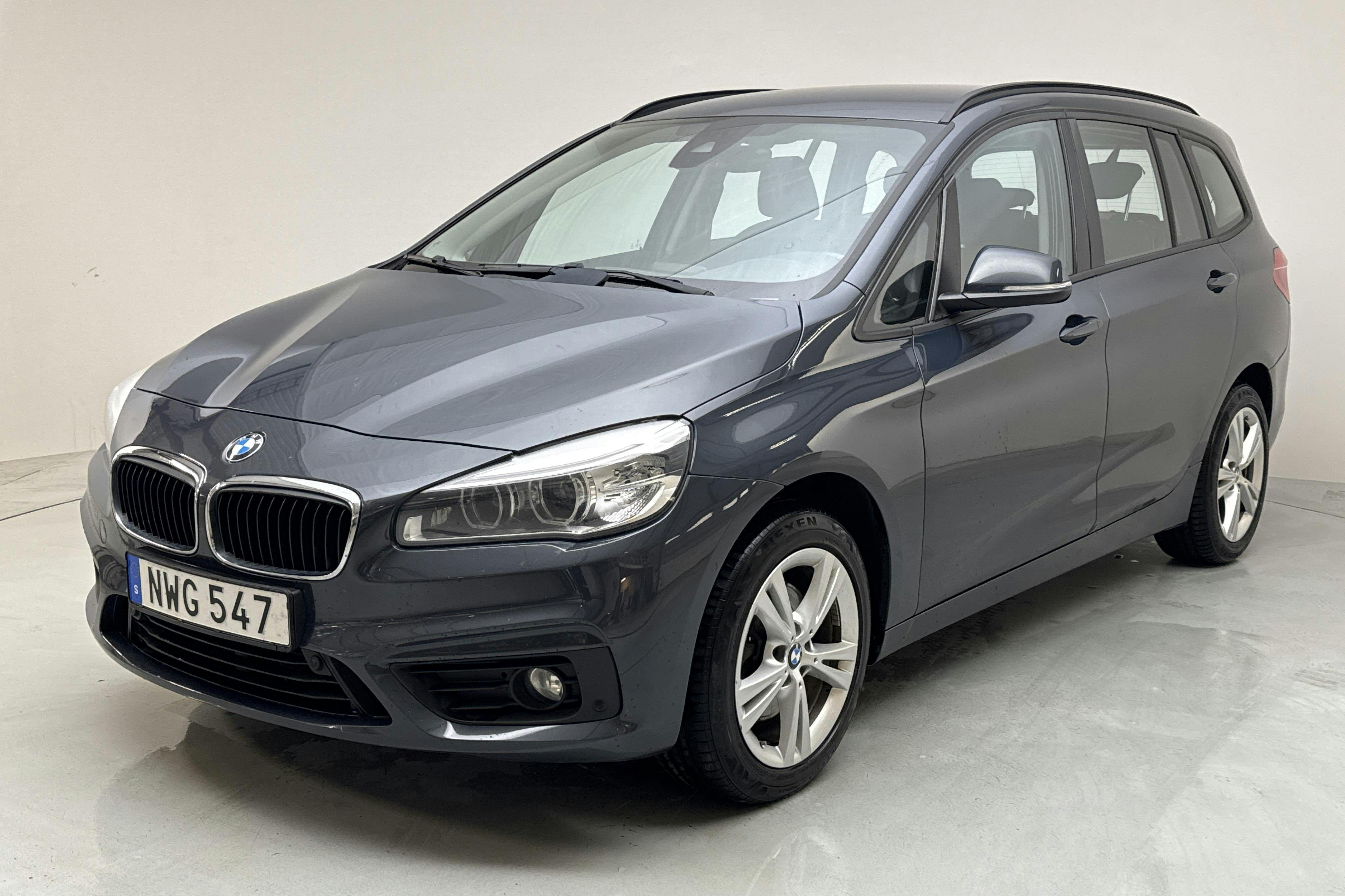 BMW 218d Gran Tourer, F46 (150hk) - 16 007 mil - Manuell - grå - 2016