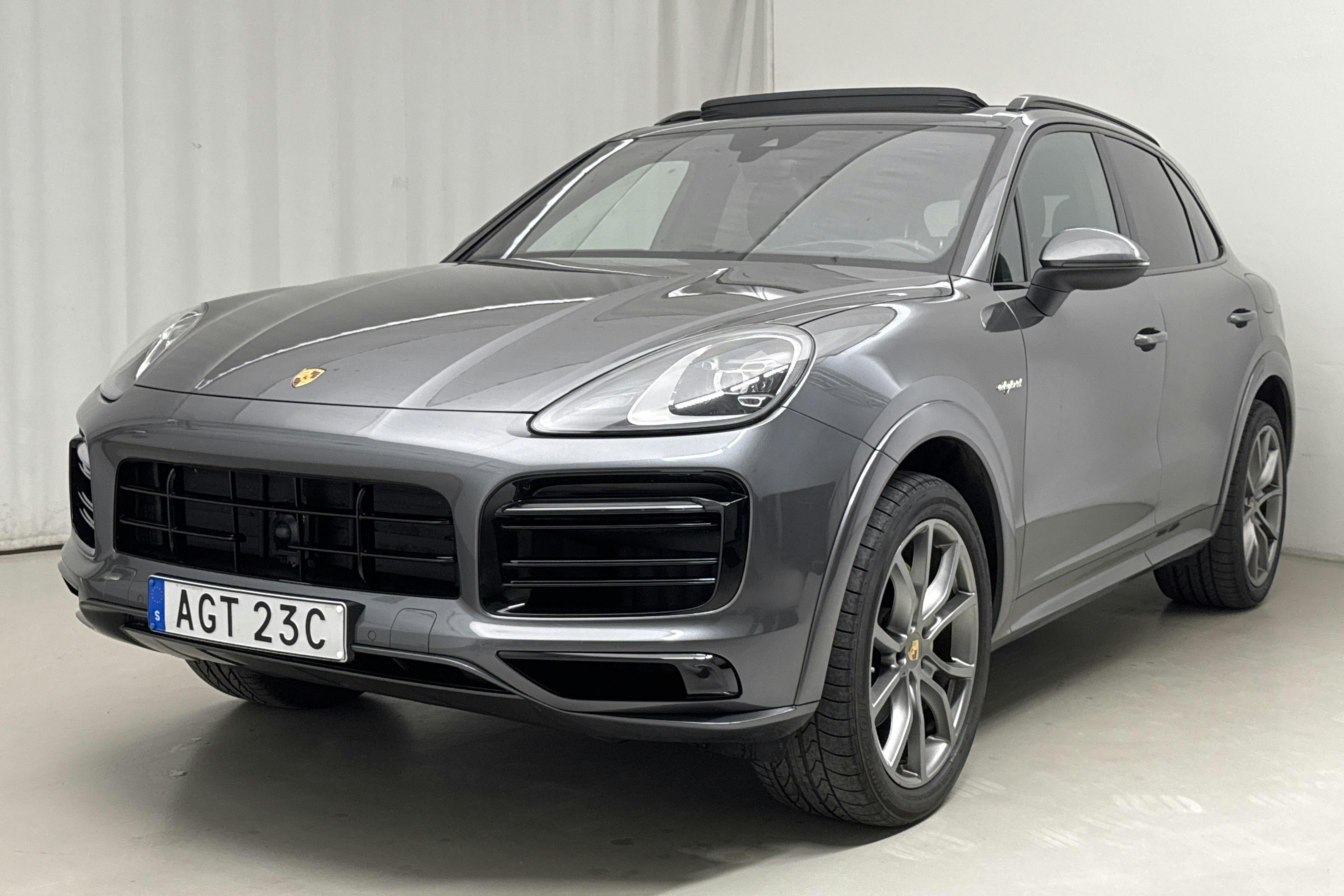 Porsche Cayenne E-hybrid (462hk) - 6 529 mil - Automat - Dark Grey - 2021
