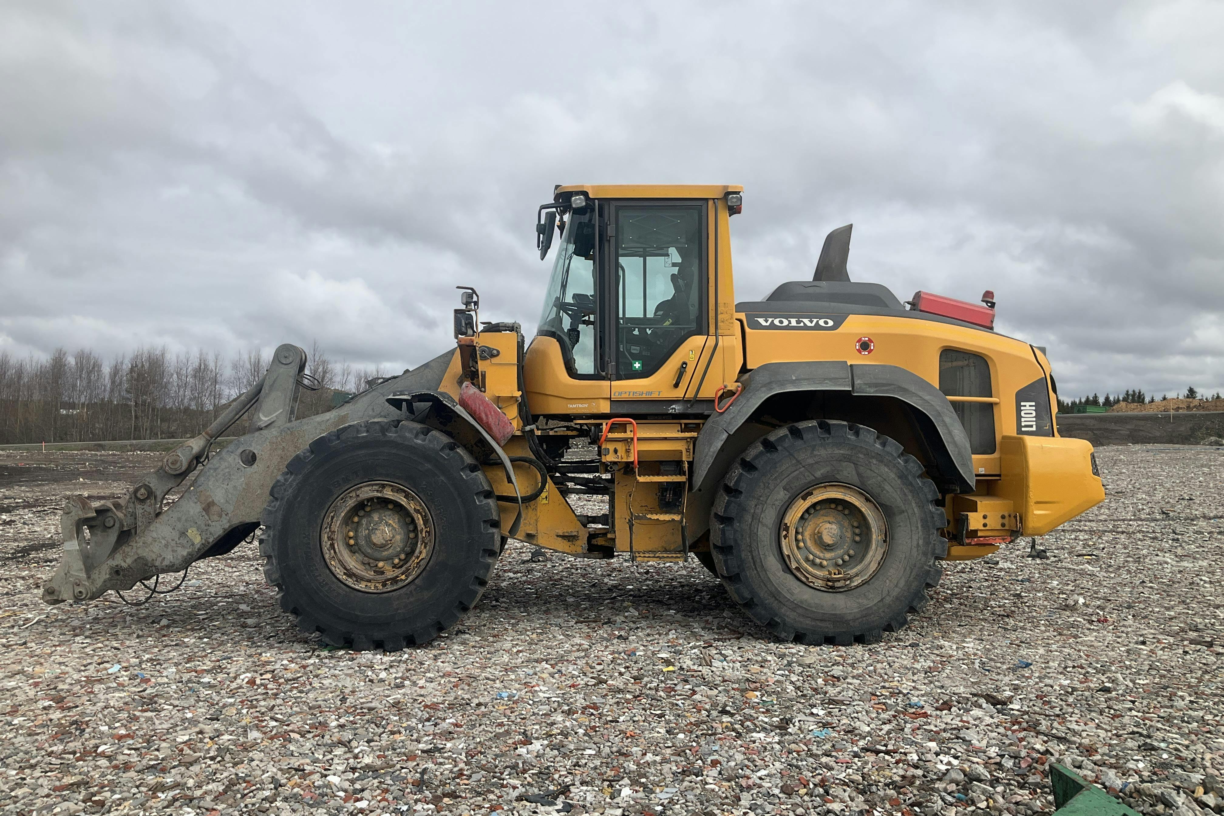 Presentation photo 2 of 43: Volvo L110H Hjullastare -  - Automatic - yellow - 2019
