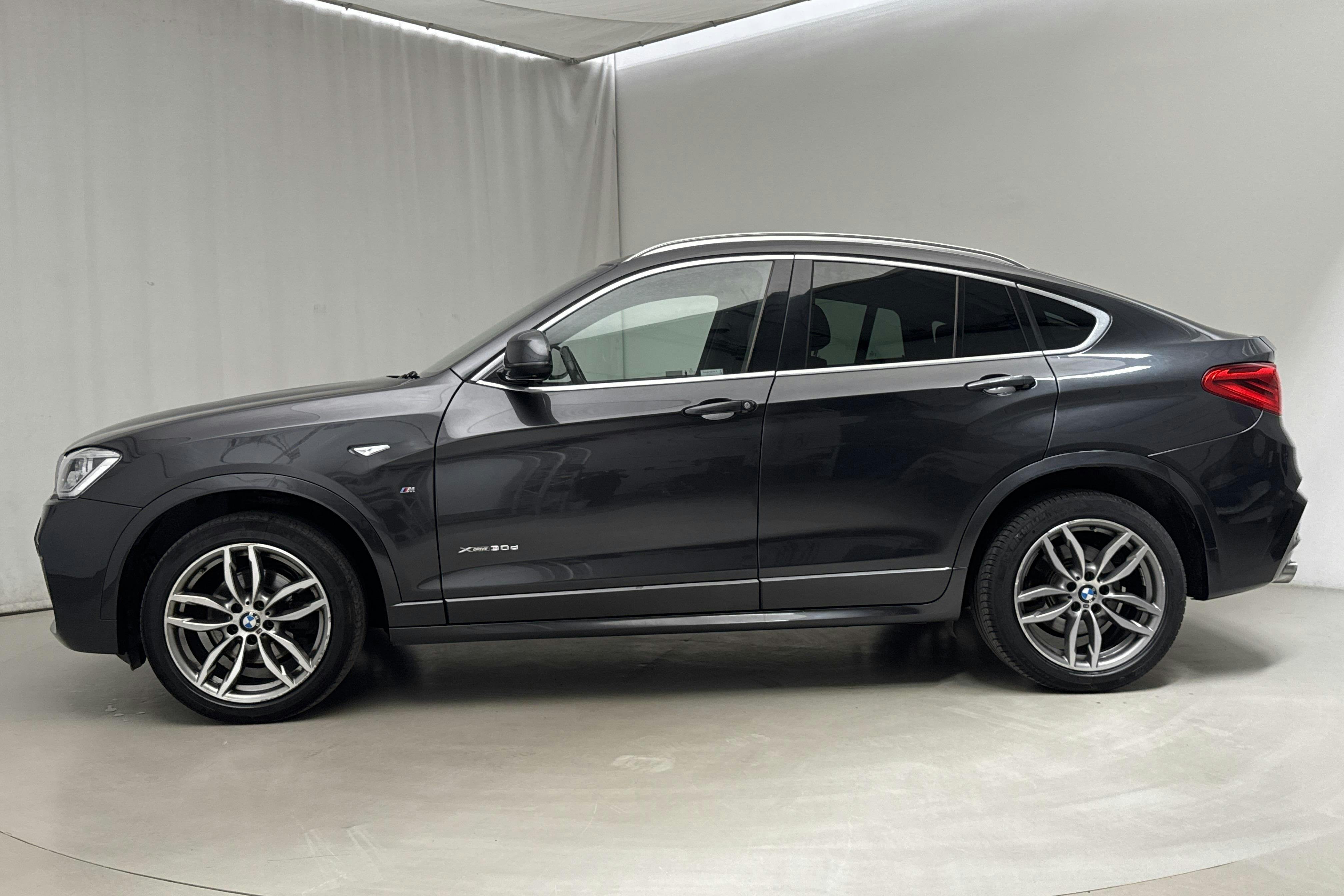 BMW X4 xDrive30d, F26 (258hk) - 16 360 mil - Automat - grå - 2017