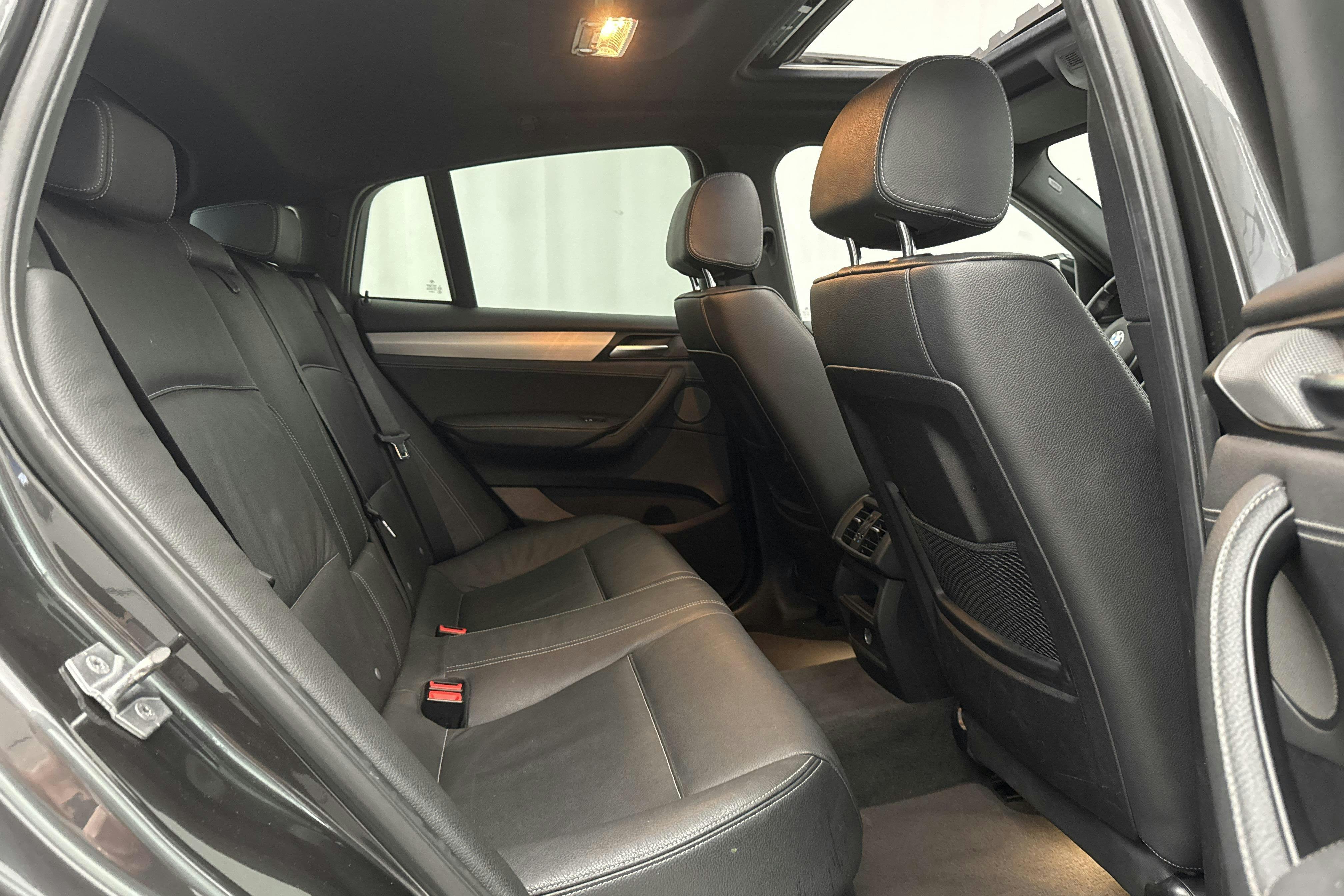 BMW X4 xDrive30d, F26 (258hk) - 16 360 mil - Automat - grå - 2017