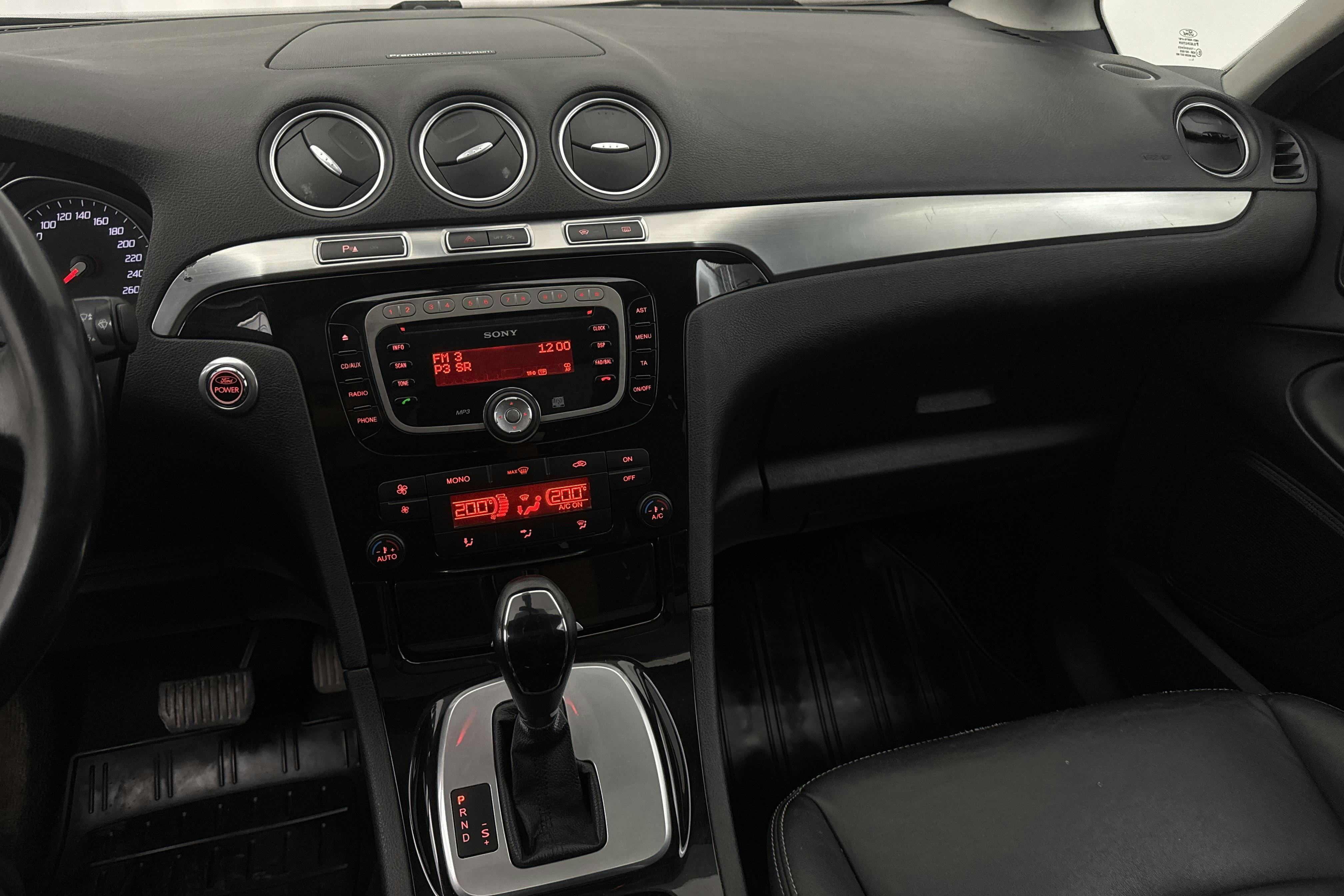 Ford S-MAX 2.2 Duratorq TDCi (200hk) - 18 723 mil - Automat - vit - 2012