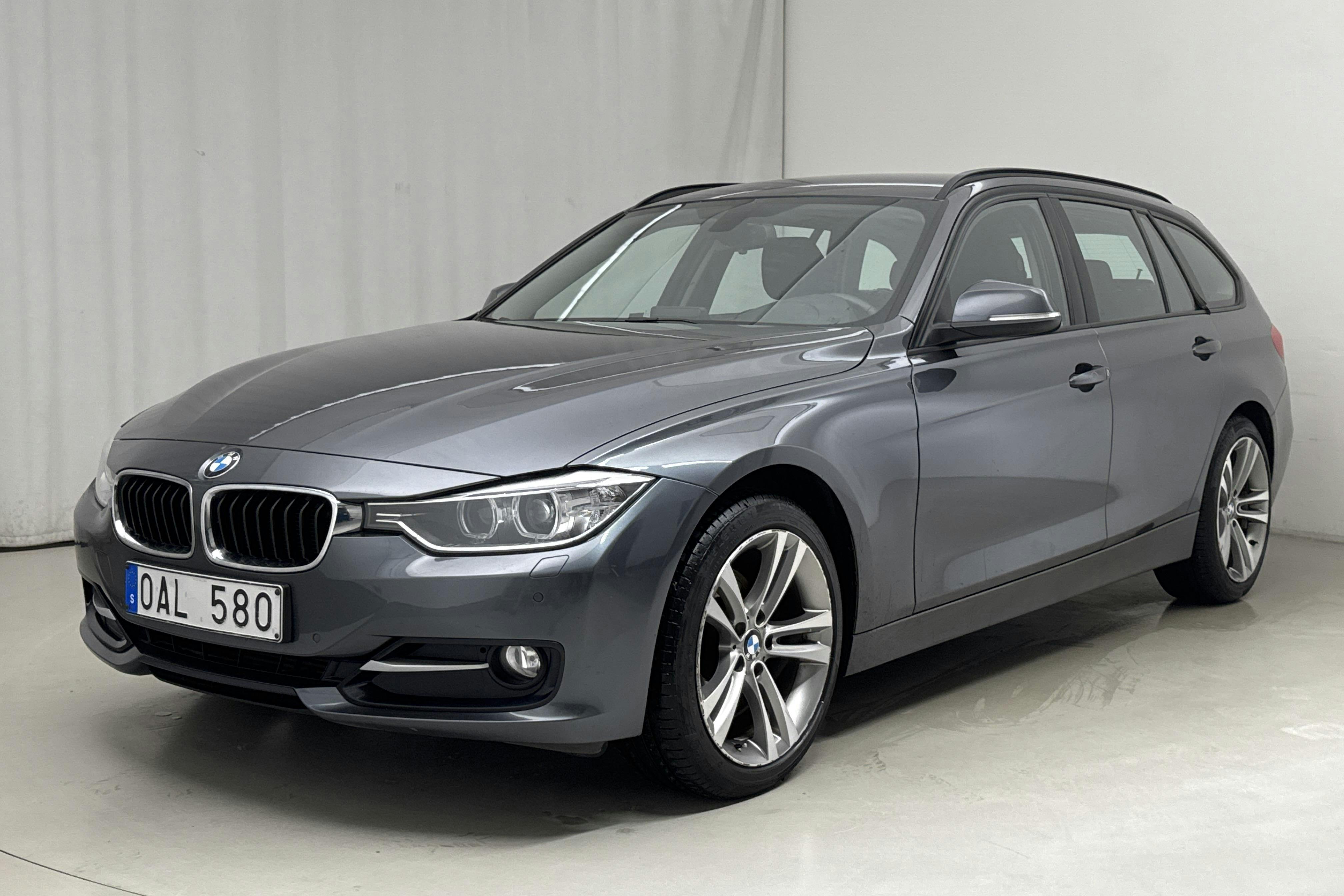 BMW 320d xDrive Touring, F31 (184hk) - 122 180 km - Manual - gray - 2014