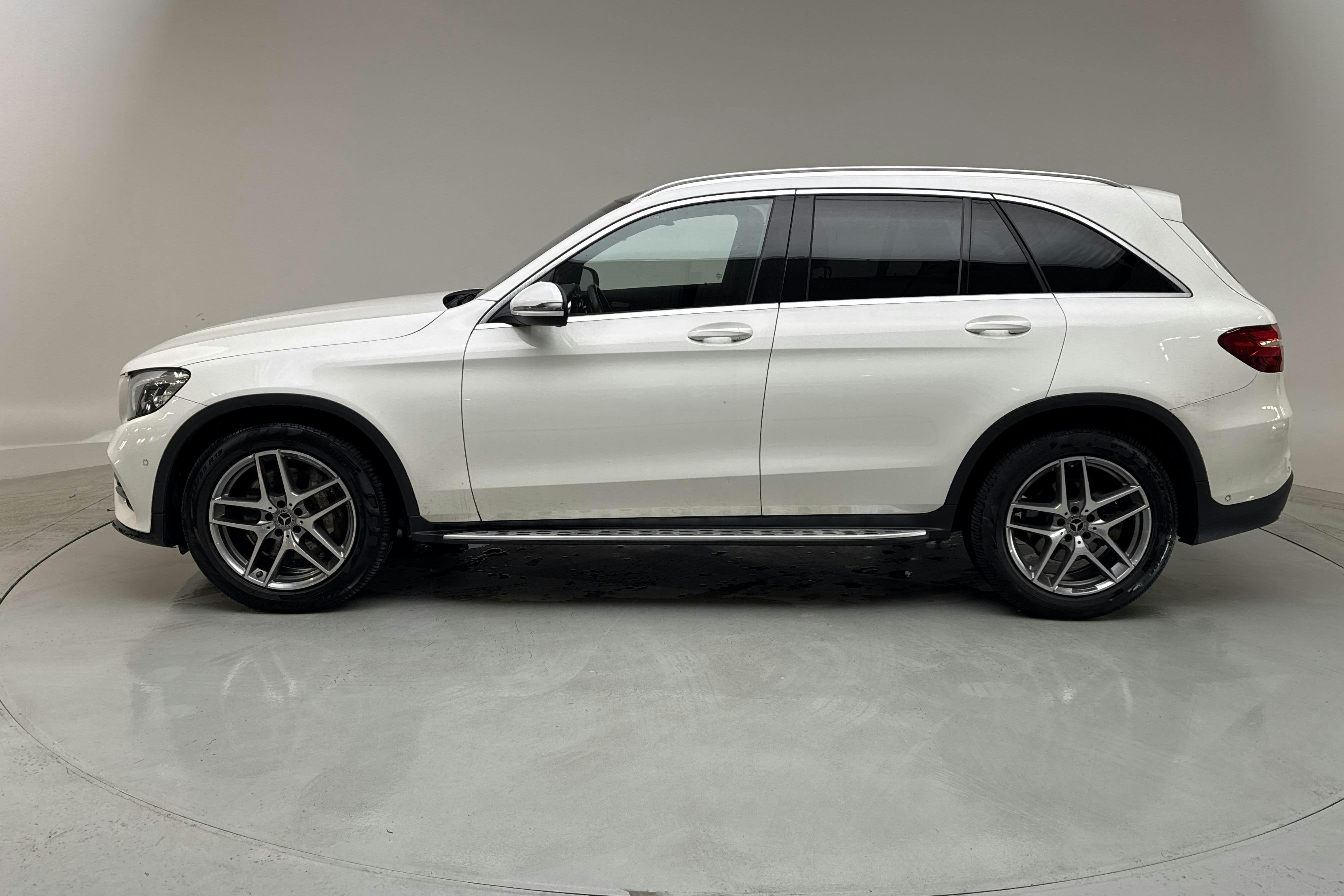 Mercedes GLC 220 d 4MATIC X253 (170hk) - 103 890 km - Automatic - white - 2018