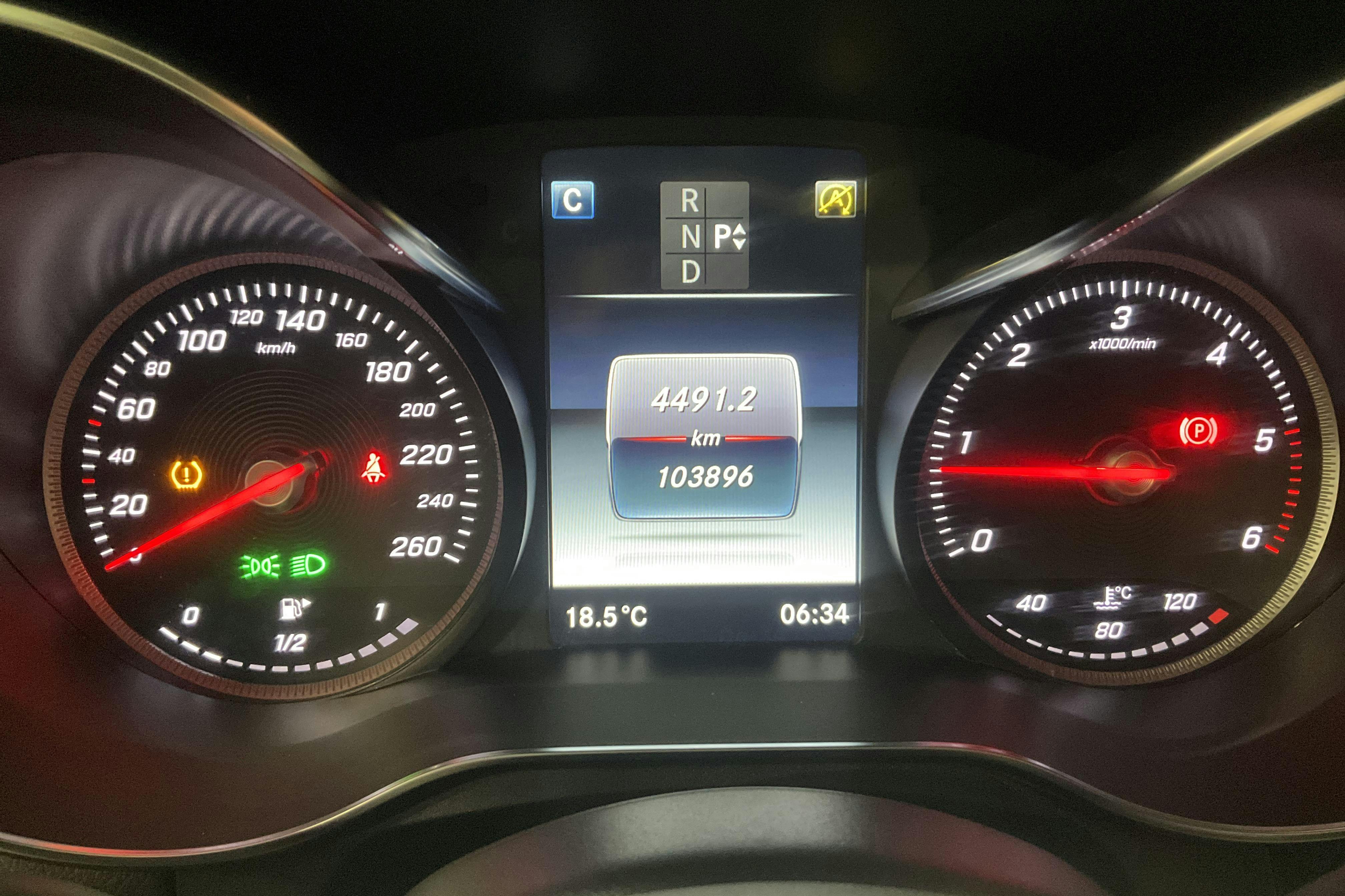Mercedes GLC 220 d 4MATIC X253 (170hk) - 10 389 mil - Automat - vit - 2018