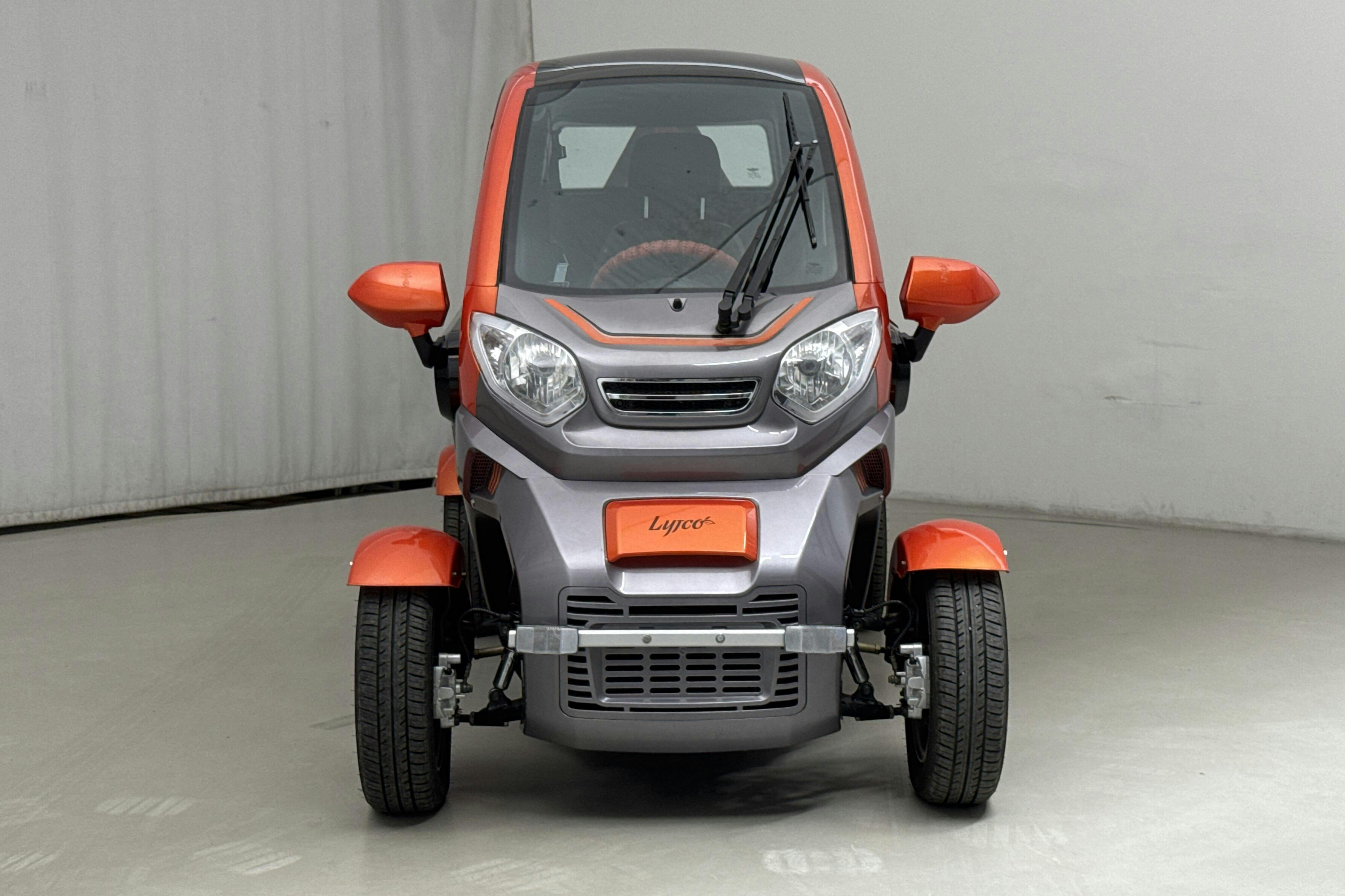 ANAIG Lyfco Eldriven Mopedbil KlassI - 162 mil - Automat - orange - 2021