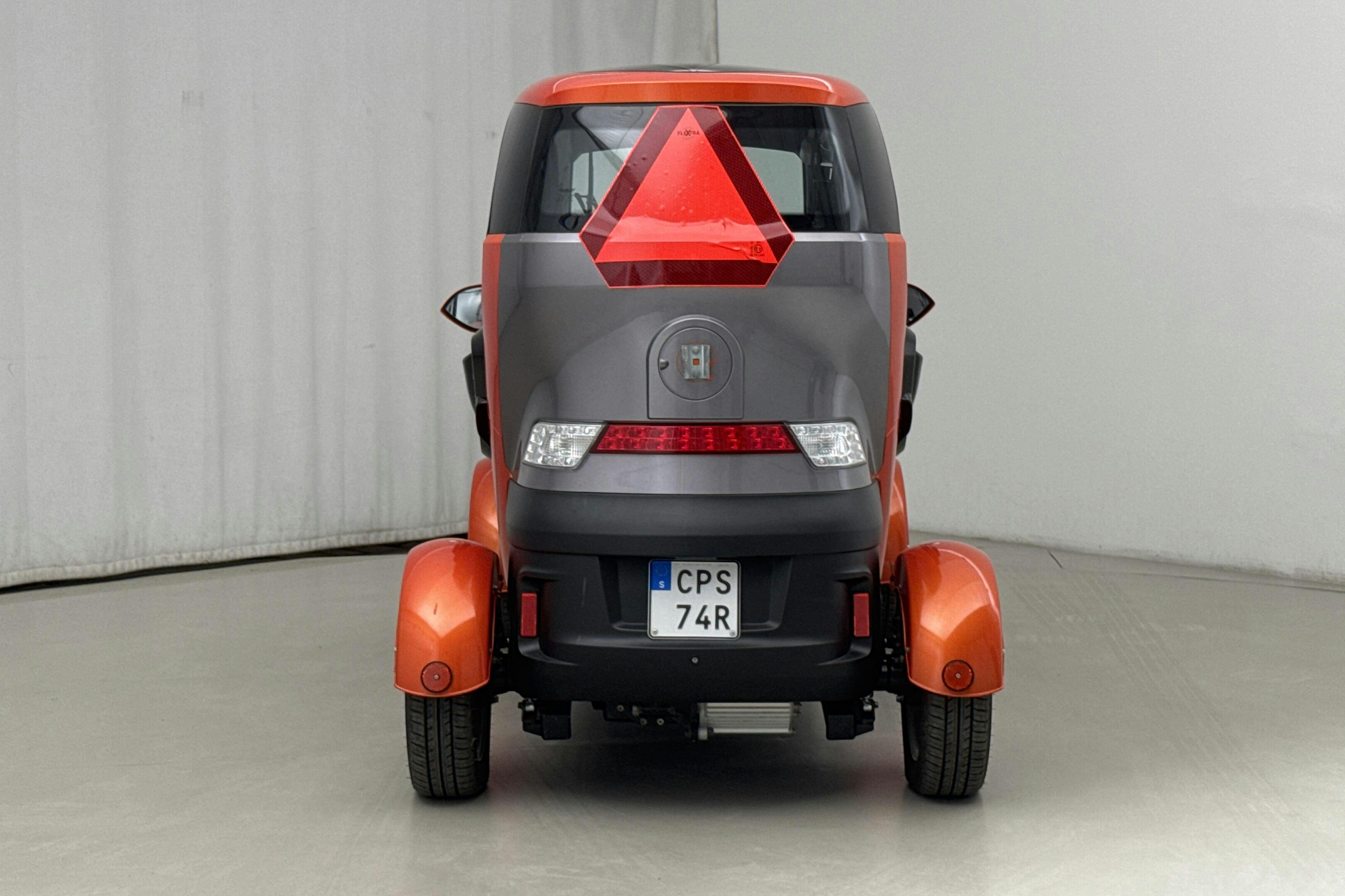 ANAIG Lyfco Eldriven Mopedbil KlassI - 162 mil - Automat - orange - 2021