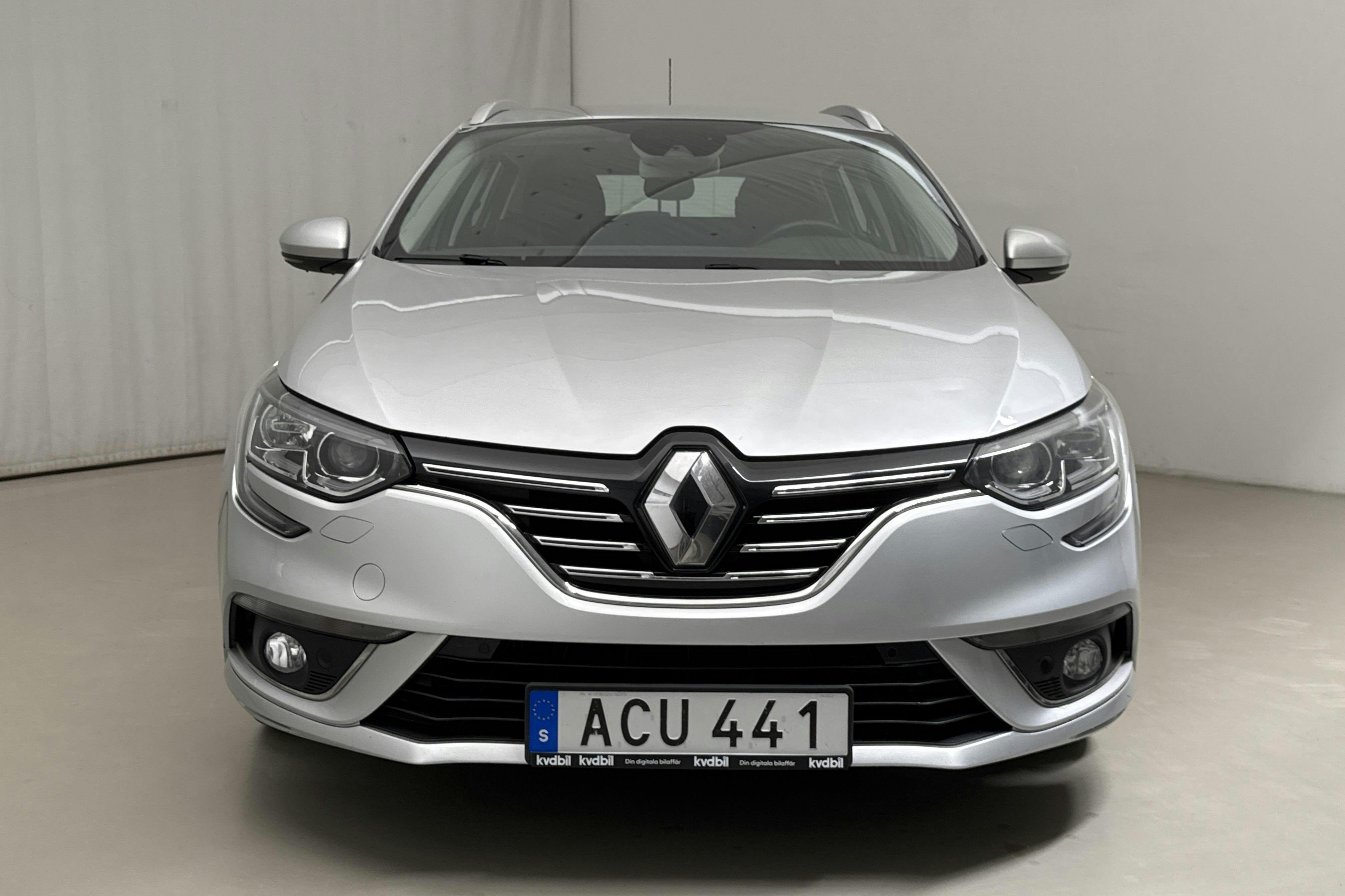 Renault Mégane 1.2 TCe Sport Tourer (130hk) - 113 760 km - Manual - silver - 2017