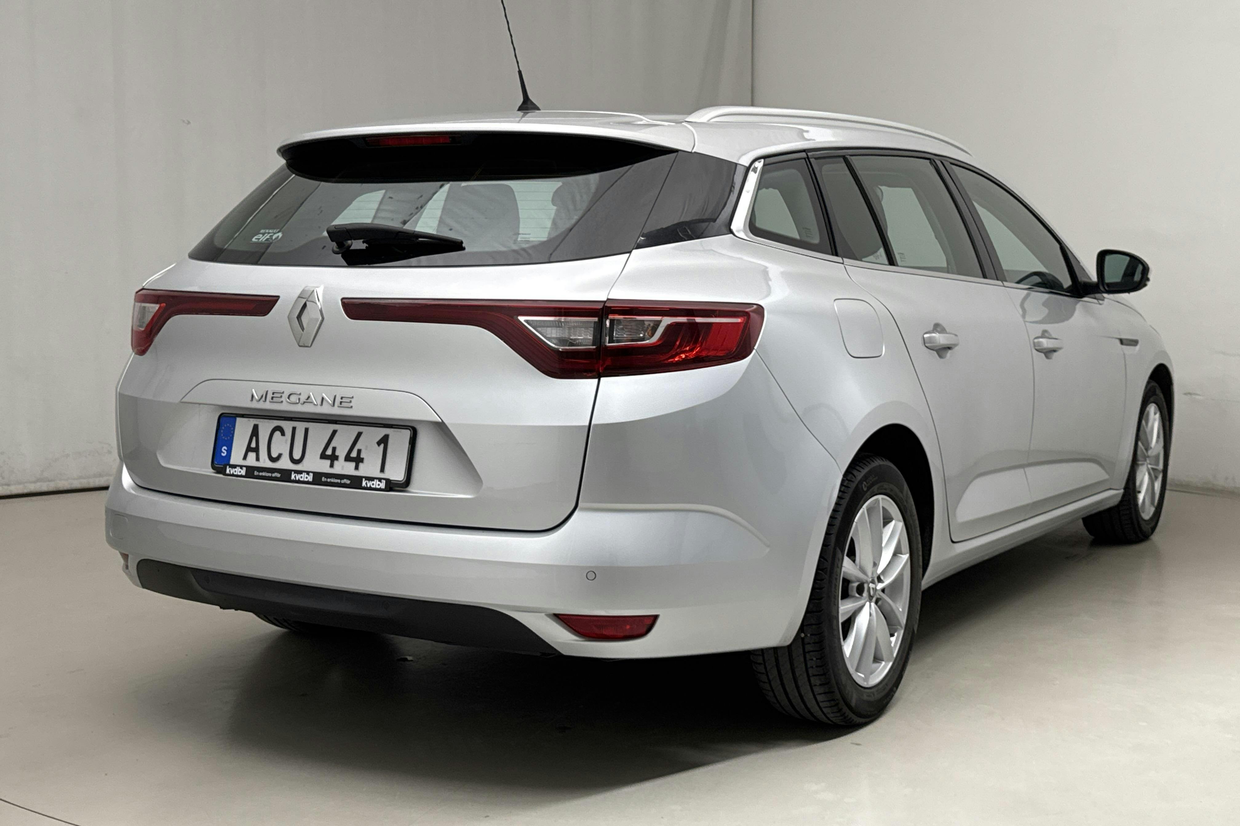 Renault Mégane 1.2 TCe Sport Tourer (130hk) - 113 760 km - Manual - silver - 2017
