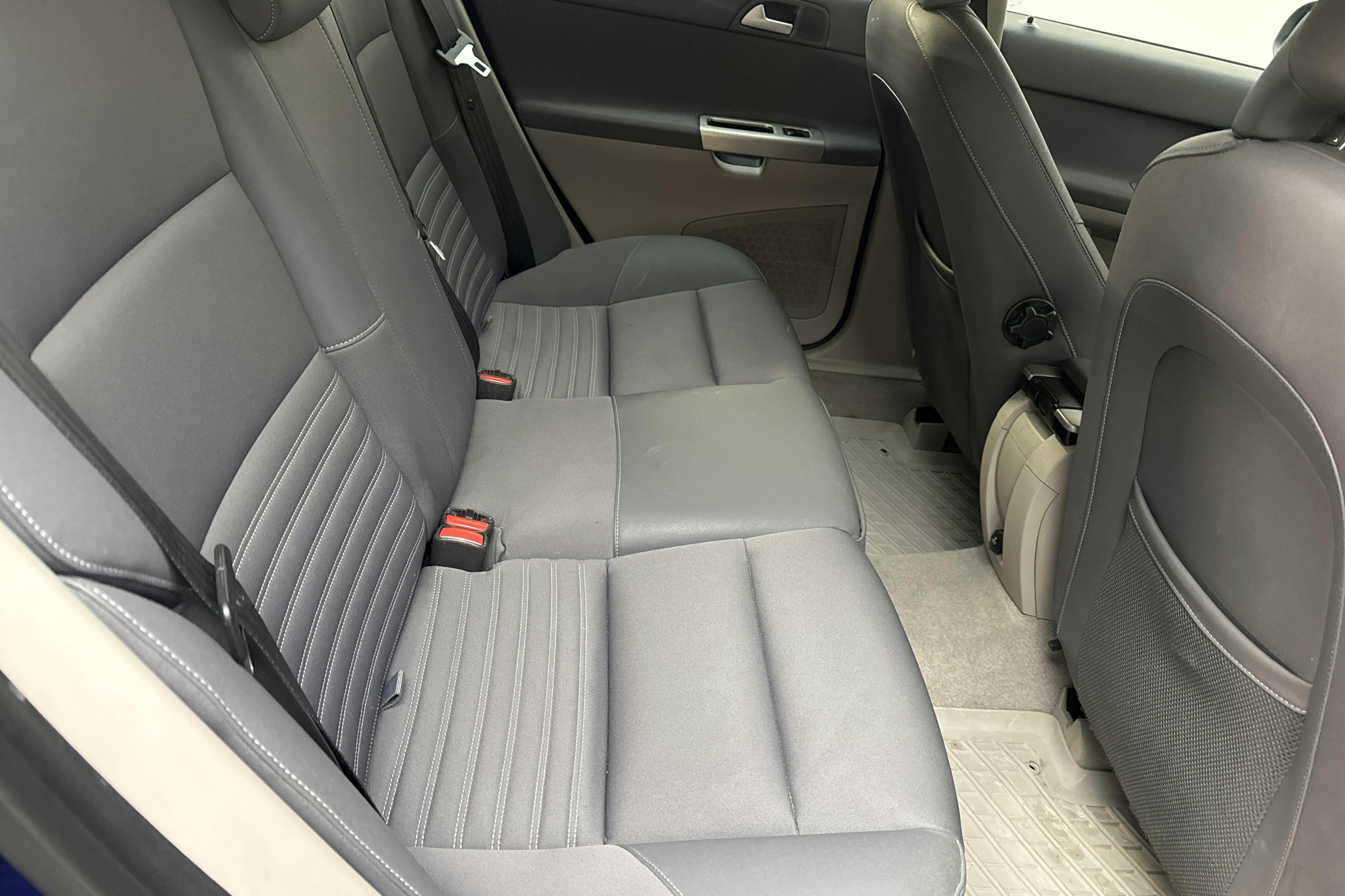 Volvo V50 1.6D DRIVe (109hk) - 19 326 mil - Manuell - blå - 2010
