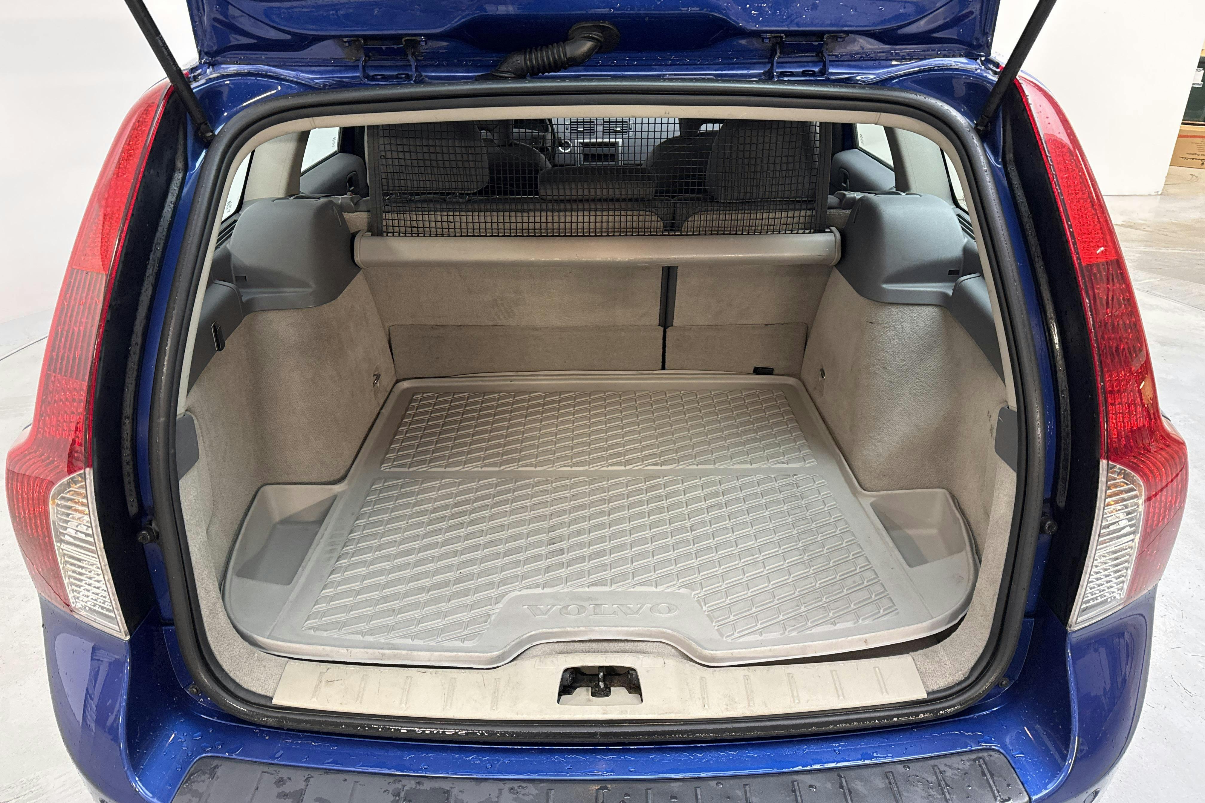 Volvo V50 1.6D DRIVe (109hk) - 19 326 mil - Manuell - blå - 2010