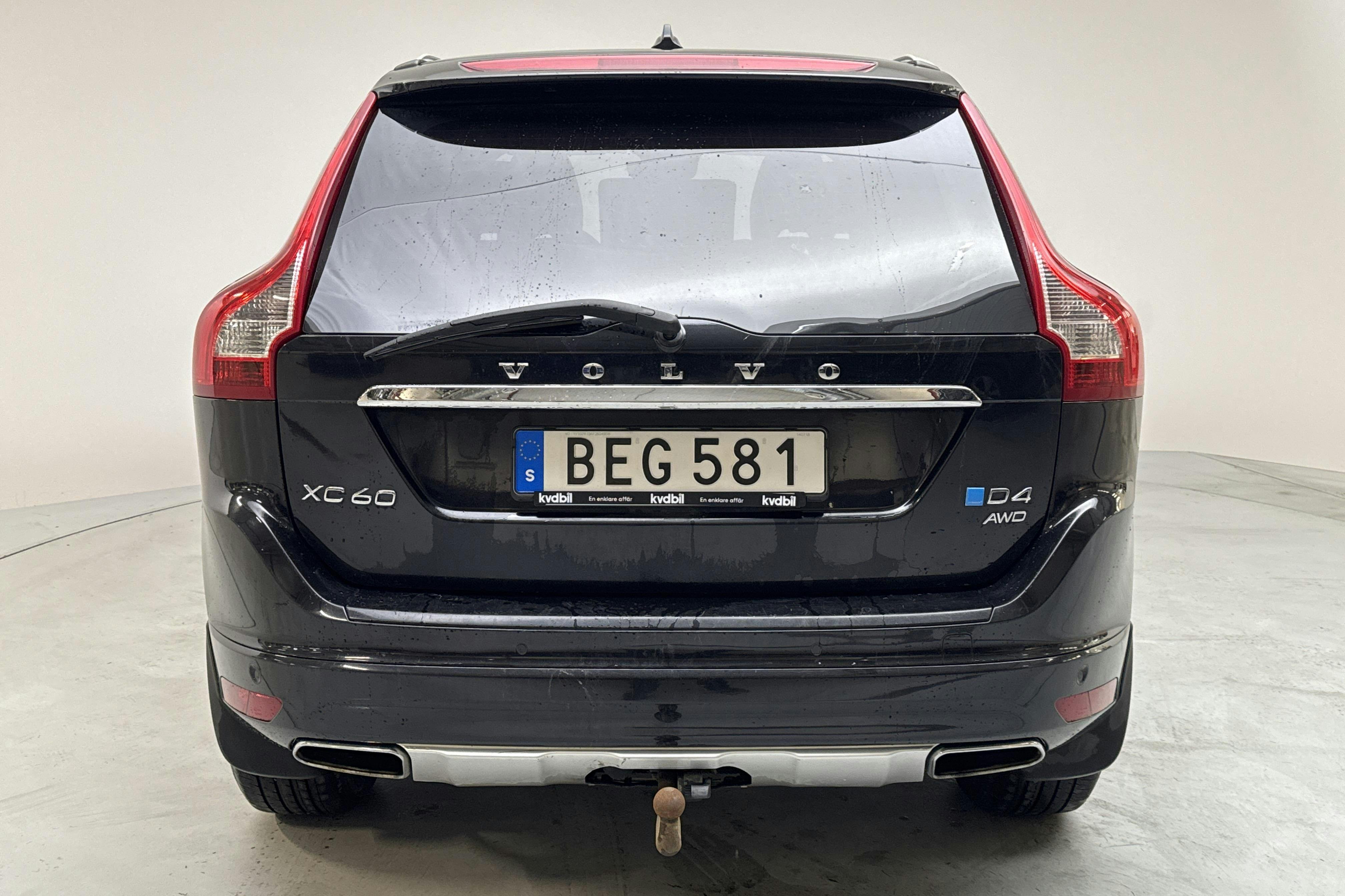 Volvo XC60 D4 AWD (181hk) - 27 074 mil - Automat - svart - 2015