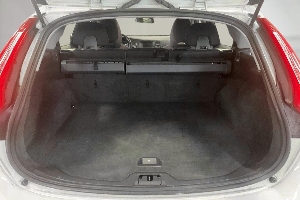 Volvo V60 D2 (115hk) - 17 658 mil - Manuell - vit - 2013