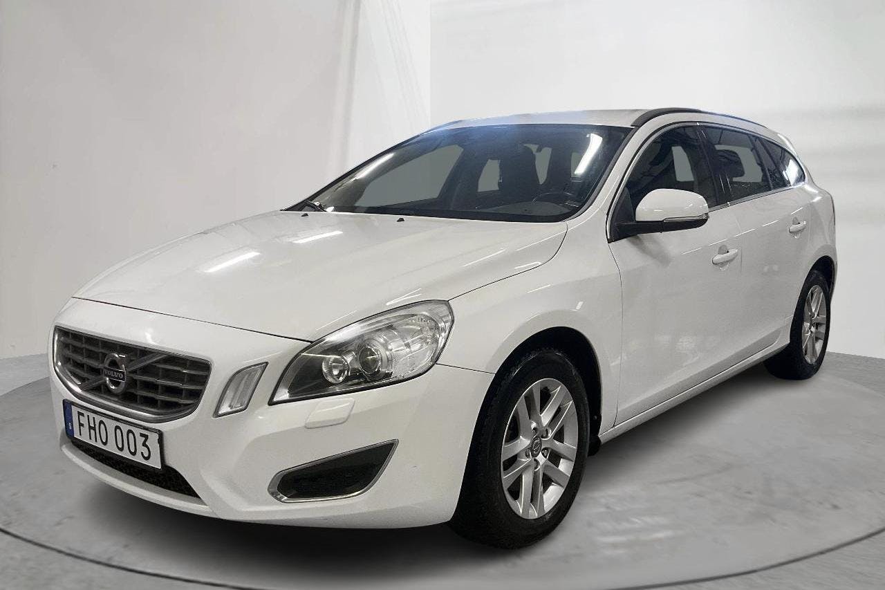 Volvo V60 D2 (115hk) - 176 580 km - Käsitsi - valge - 2013
