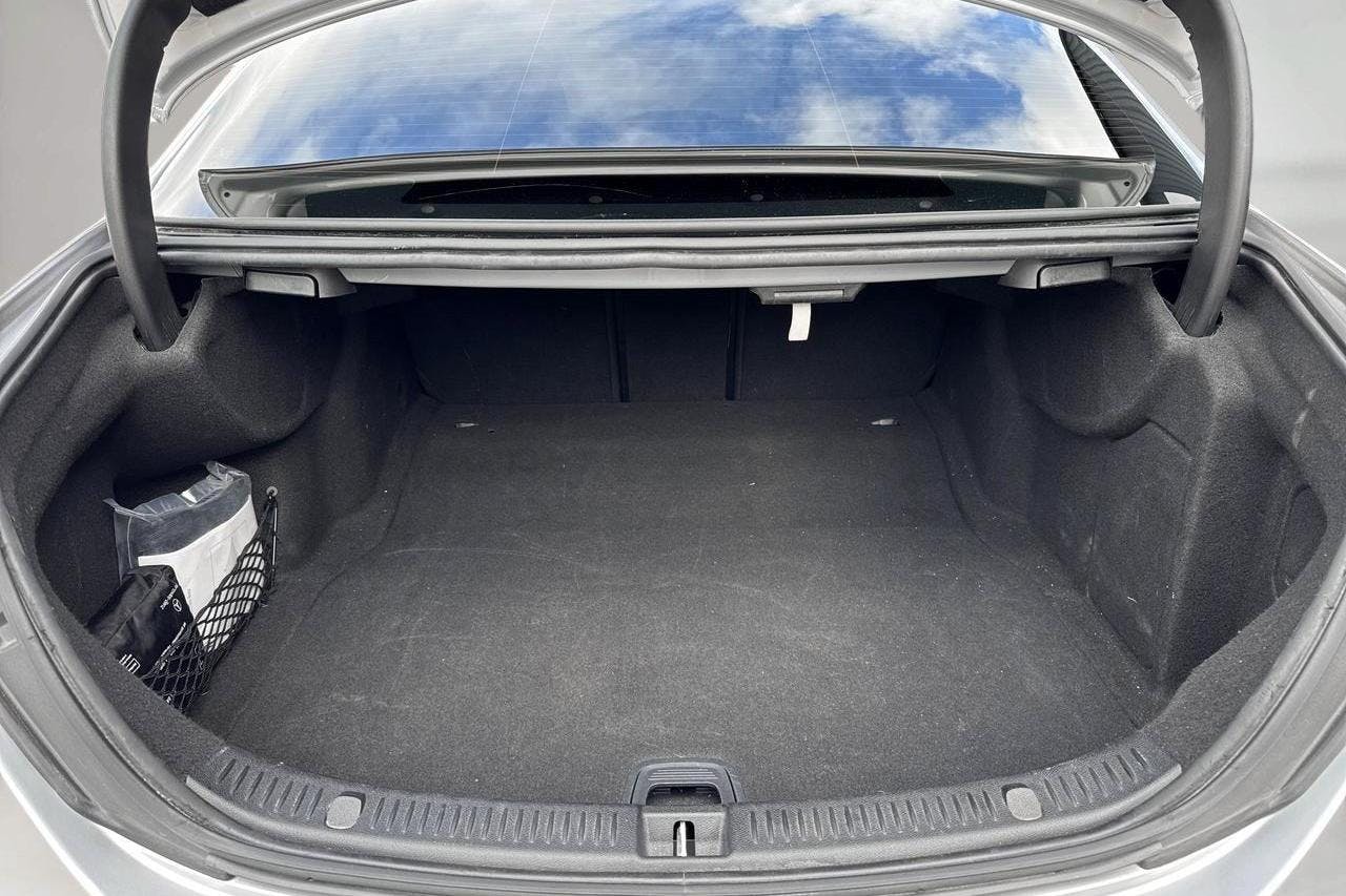Mercedes E 200 d Sedan W213 (160hk) - 11 904 mil - Automat - silver - 2020