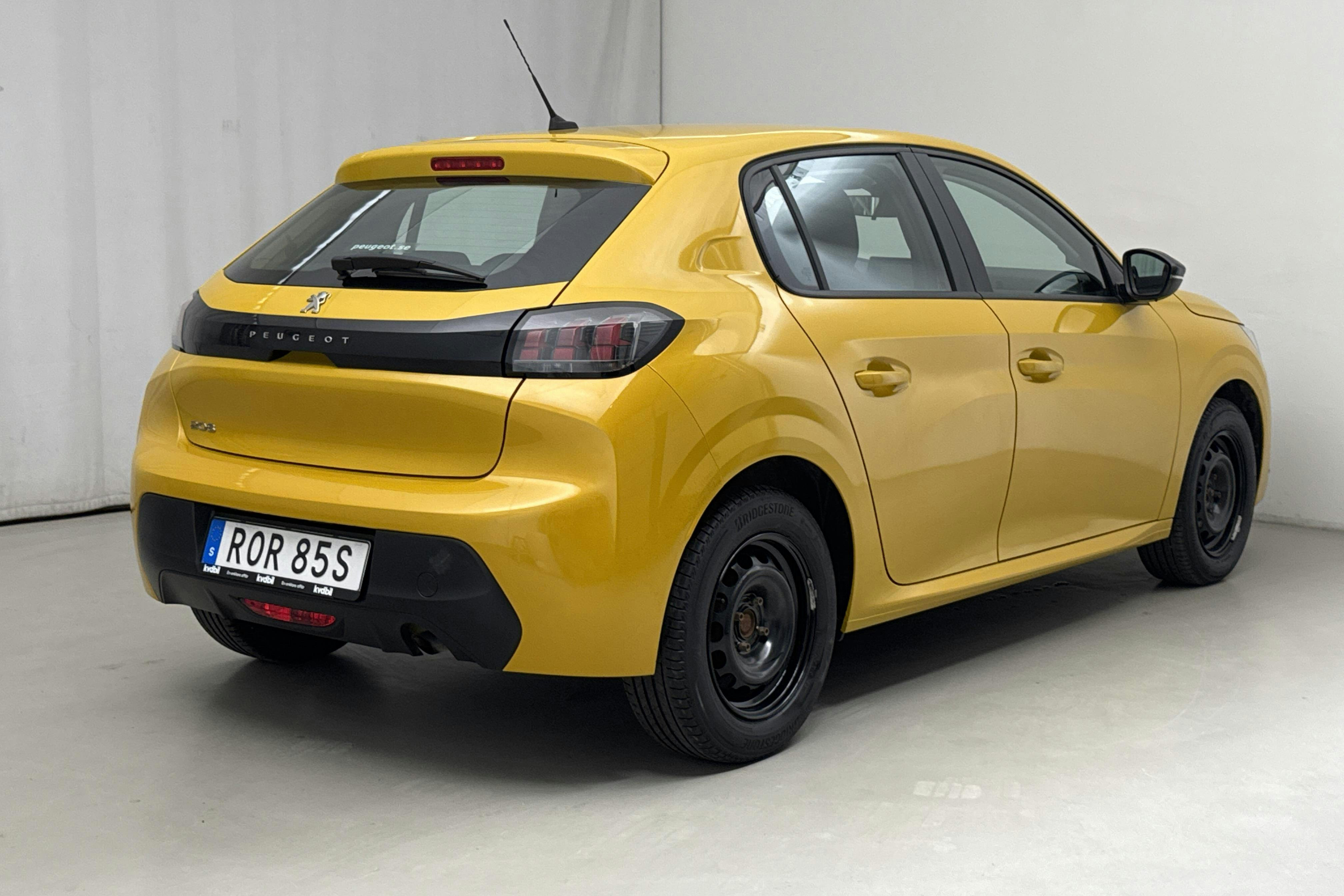 Peugeot 208 1.2 PureTech 5dr (75hk) - 39 490 km - Manual - yellow - 2022