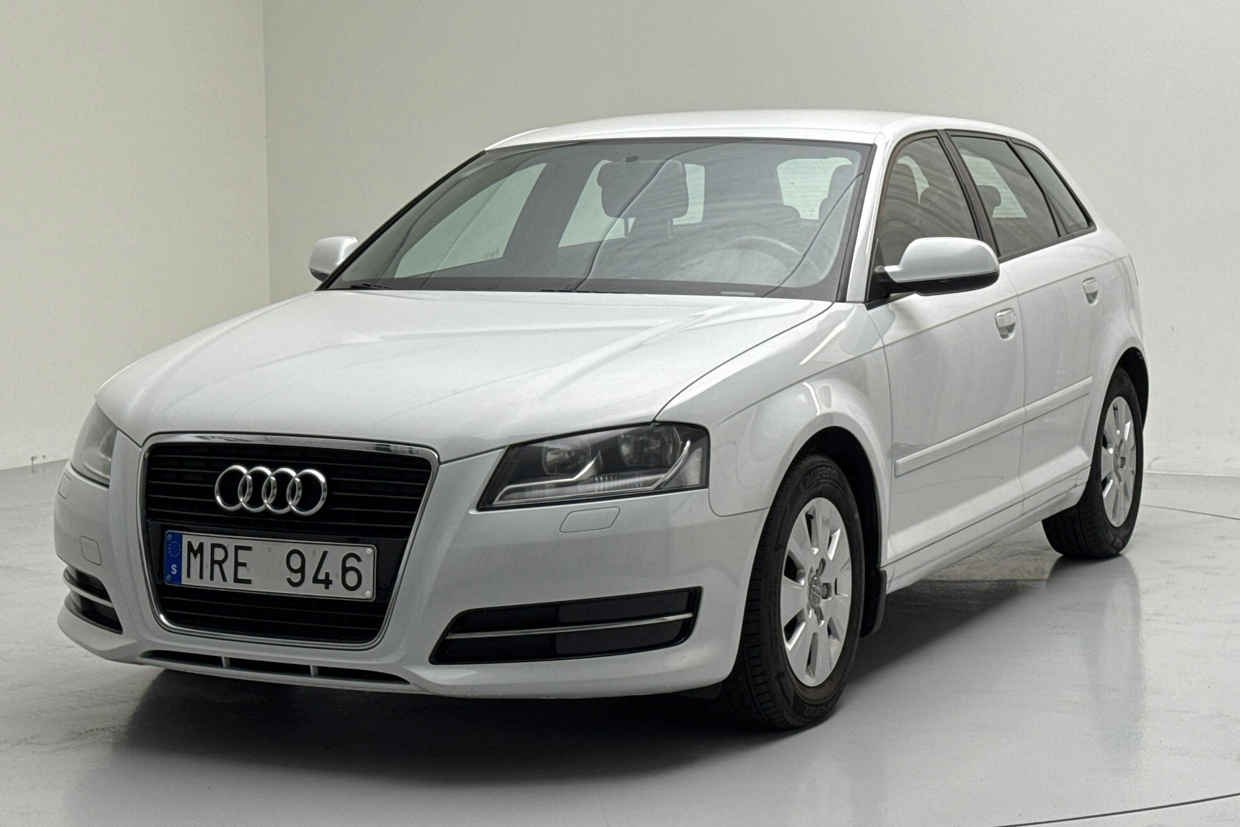 Audi A3 1.6 TDI Sportback (105hk) - 118 320 km - Käsitsi - valge - 2011