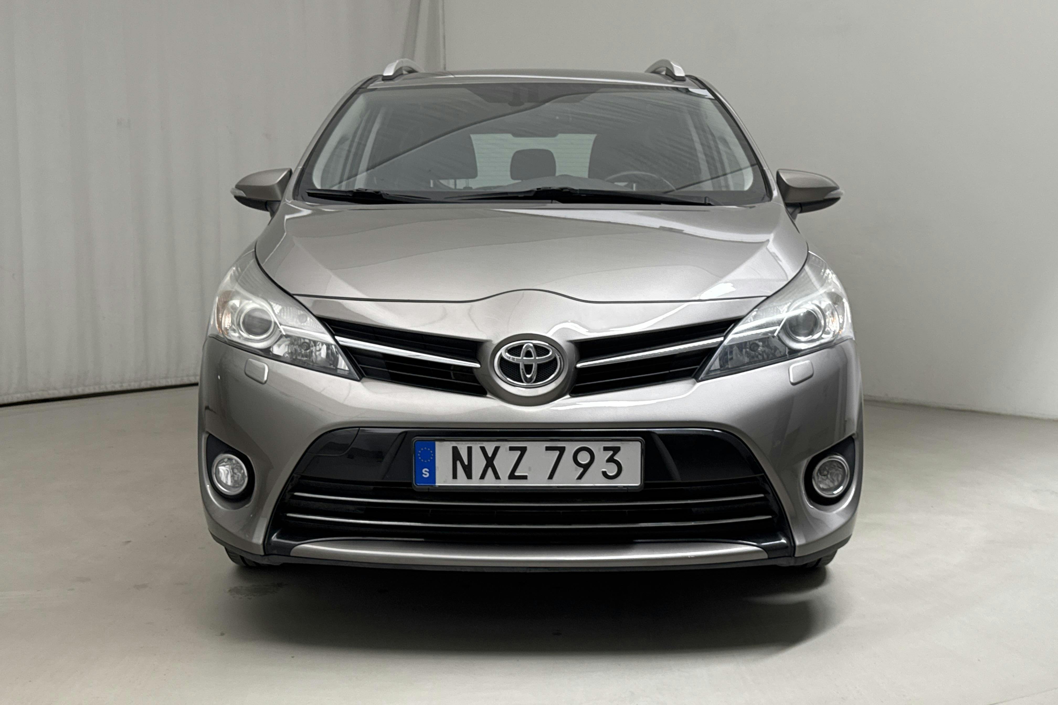 Toyota Verso VVT-i 1.8 (147hk) - 10 939 mil - Automat - brun - 2016