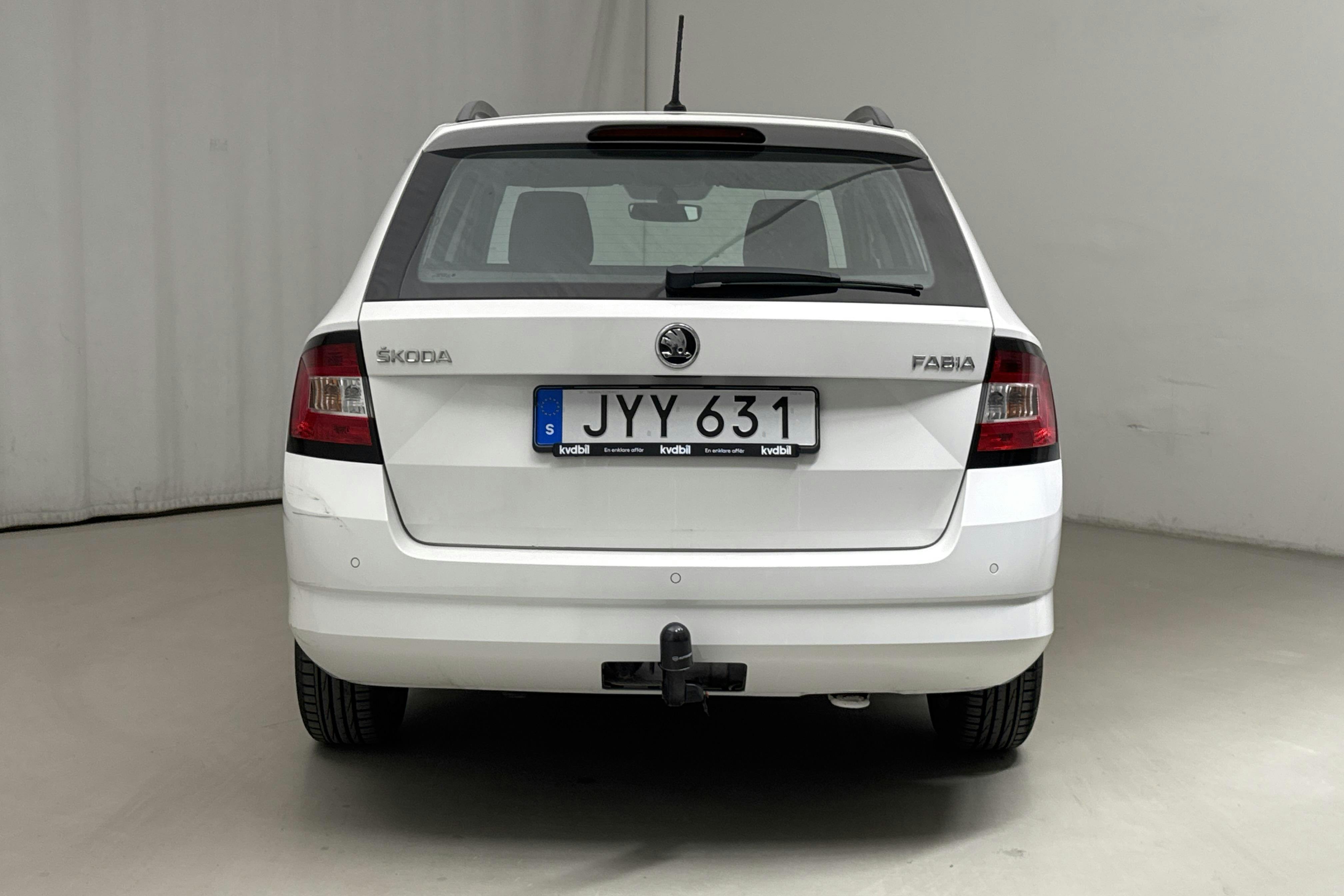 Skoda Fabia 1.2 TSI Kombi (110hk) - 14 779 mil - Manuell - vit - 2016