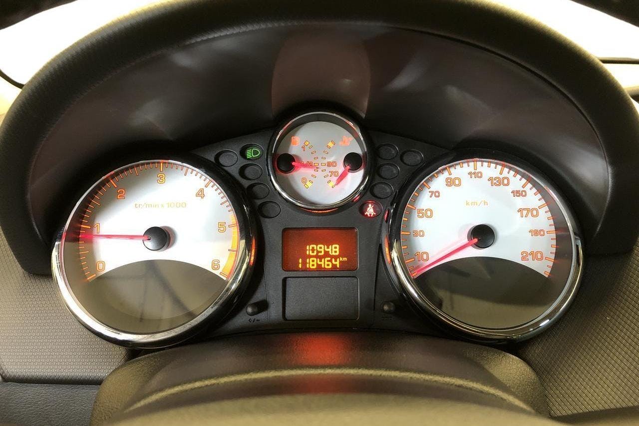 Peugeot 207 1.4 HDi 5dr (68hk) - 11 846 mil - Manuell - vit - 2011