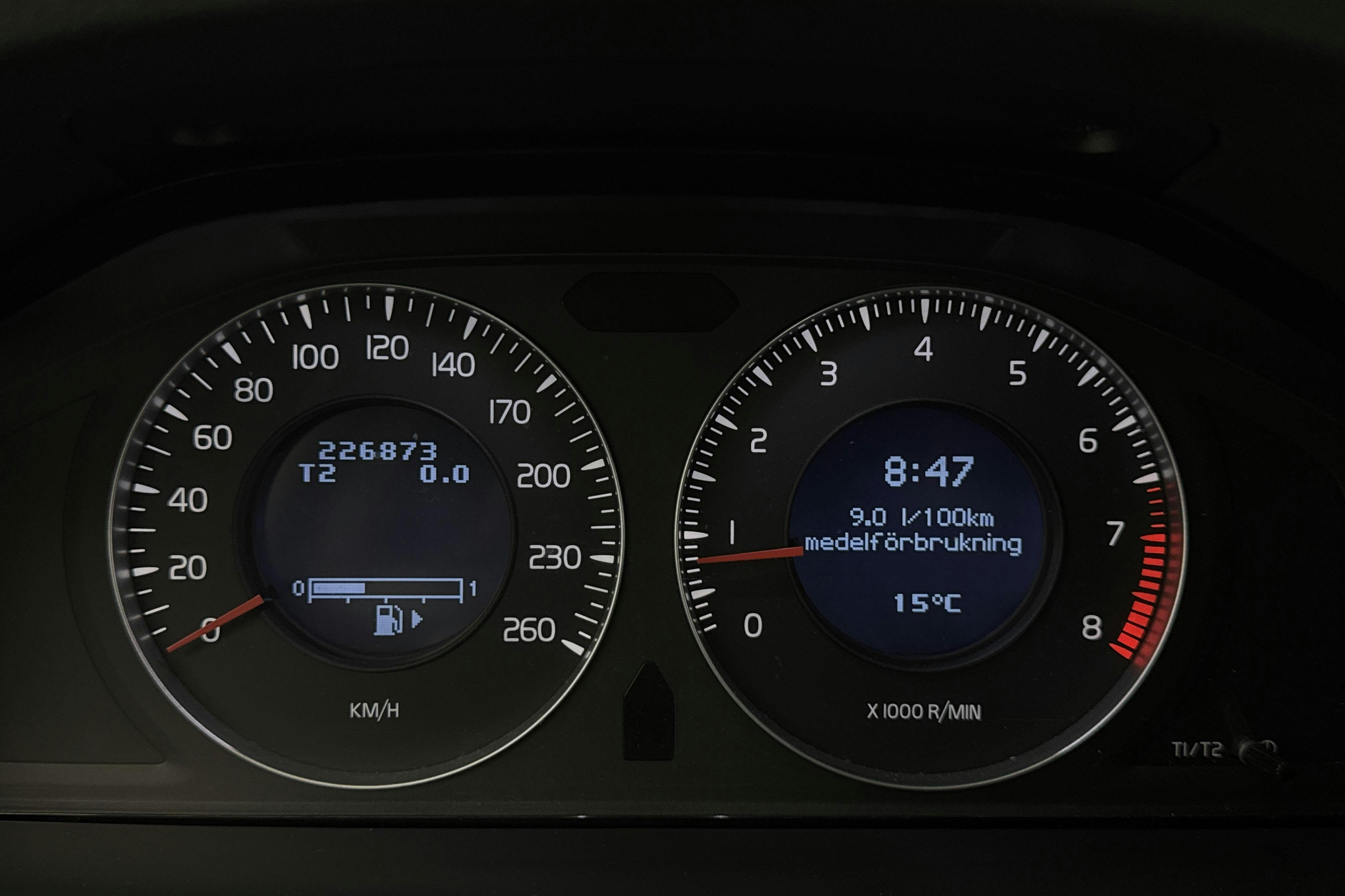 Volvo V70 II 2.0F (145hk) - 22 687 mil - Manuell - Light Grey - 2009