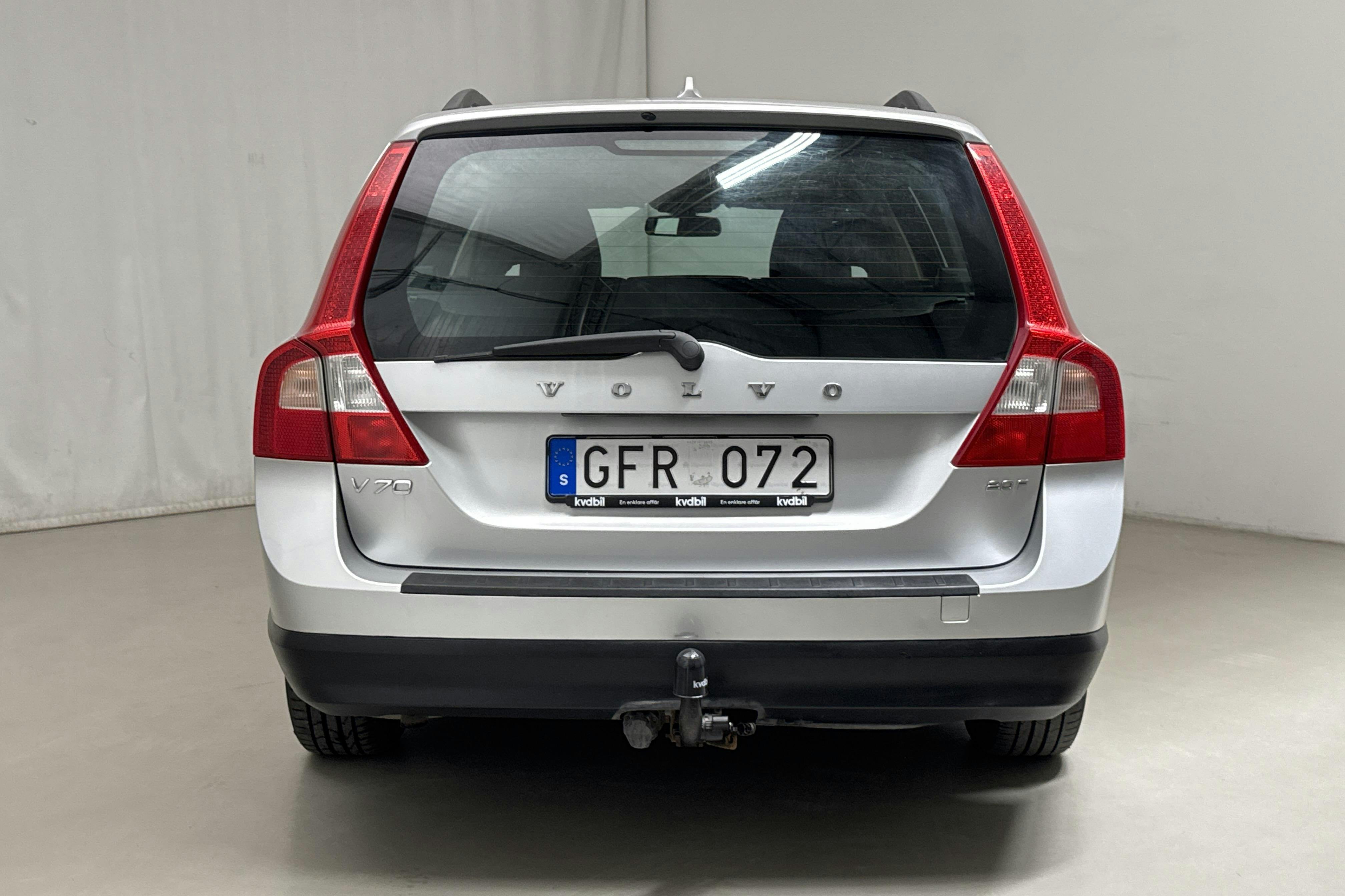 Volvo V70 II 2.0F (145hk) - 22 687 mil - Manuell - Light Grey - 2009