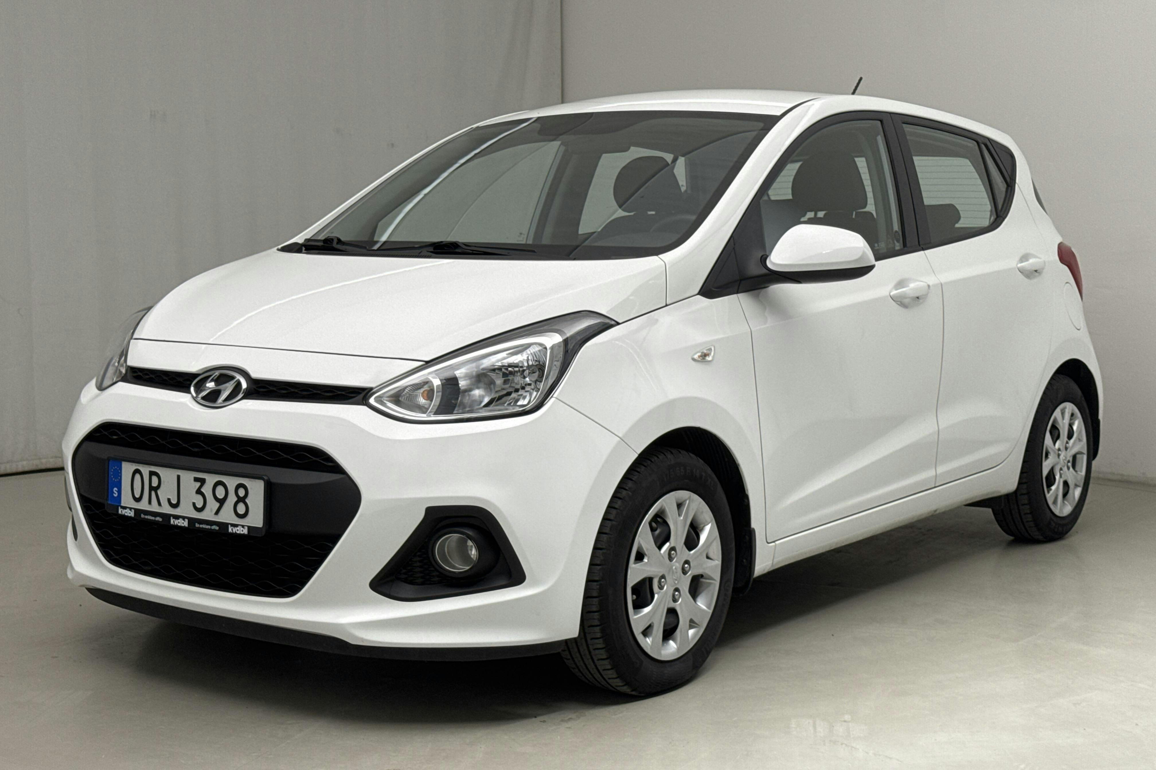 Hyundai i10 1.0 (66hk) - 27 070 km - Automatyczna - biały - 2016