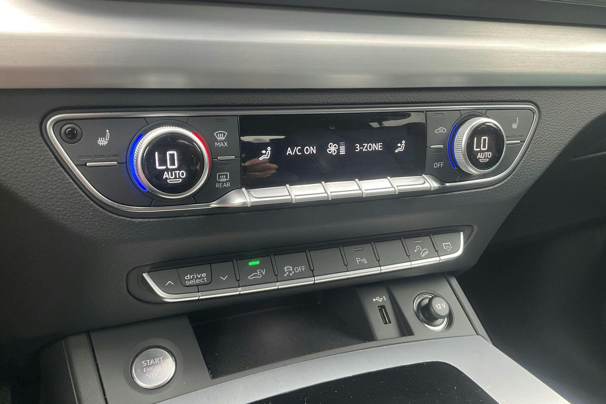 Audi Q5 55 TFSI e quattro (367hk) - 7 613 mil - Automat - grå - 2023