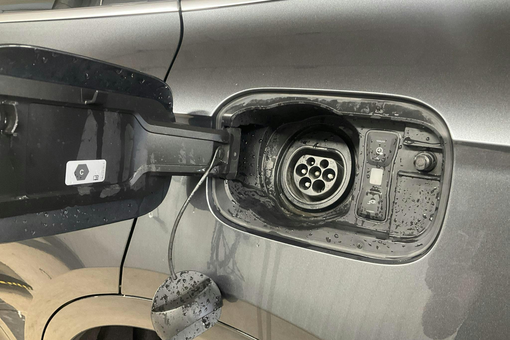 Audi Q5 55 TFSI e quattro (367hk) - 7 613 mil - Automat - grå - 2023