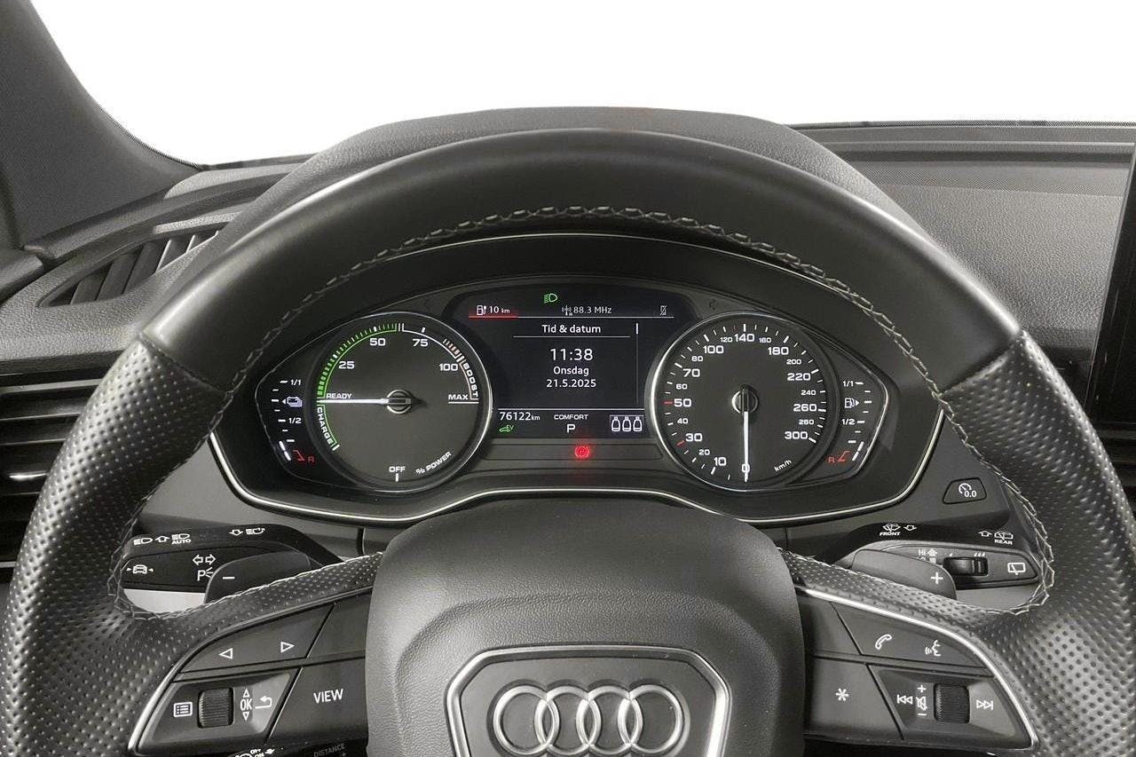 Audi Q5 55 TFSI e quattro (367hk) - 7 613 mil - Automat - grå - 2023