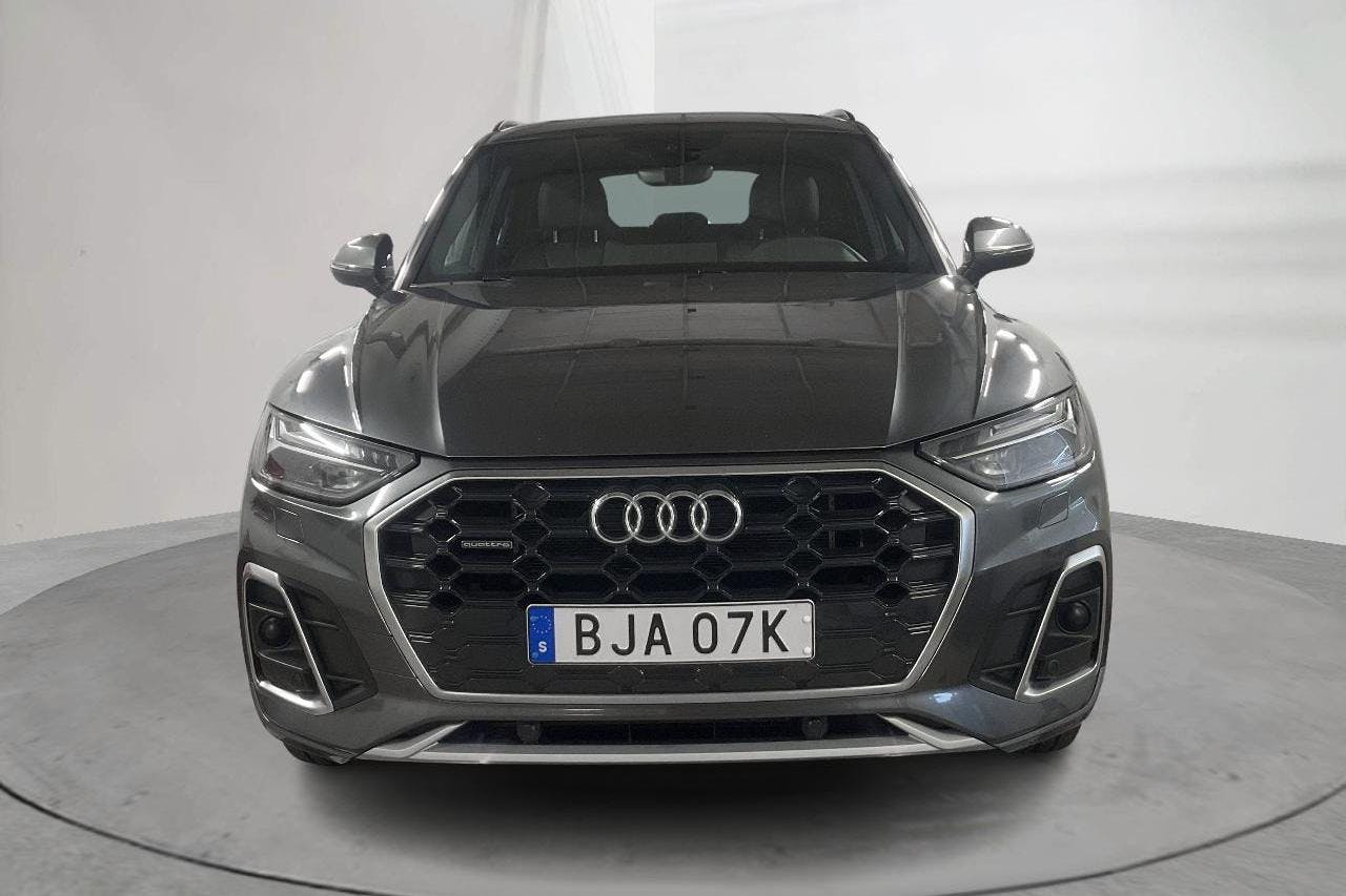 Audi Q5 55 TFSI e quattro (367hk) - 7 613 mil - Automat - grå - 2023
