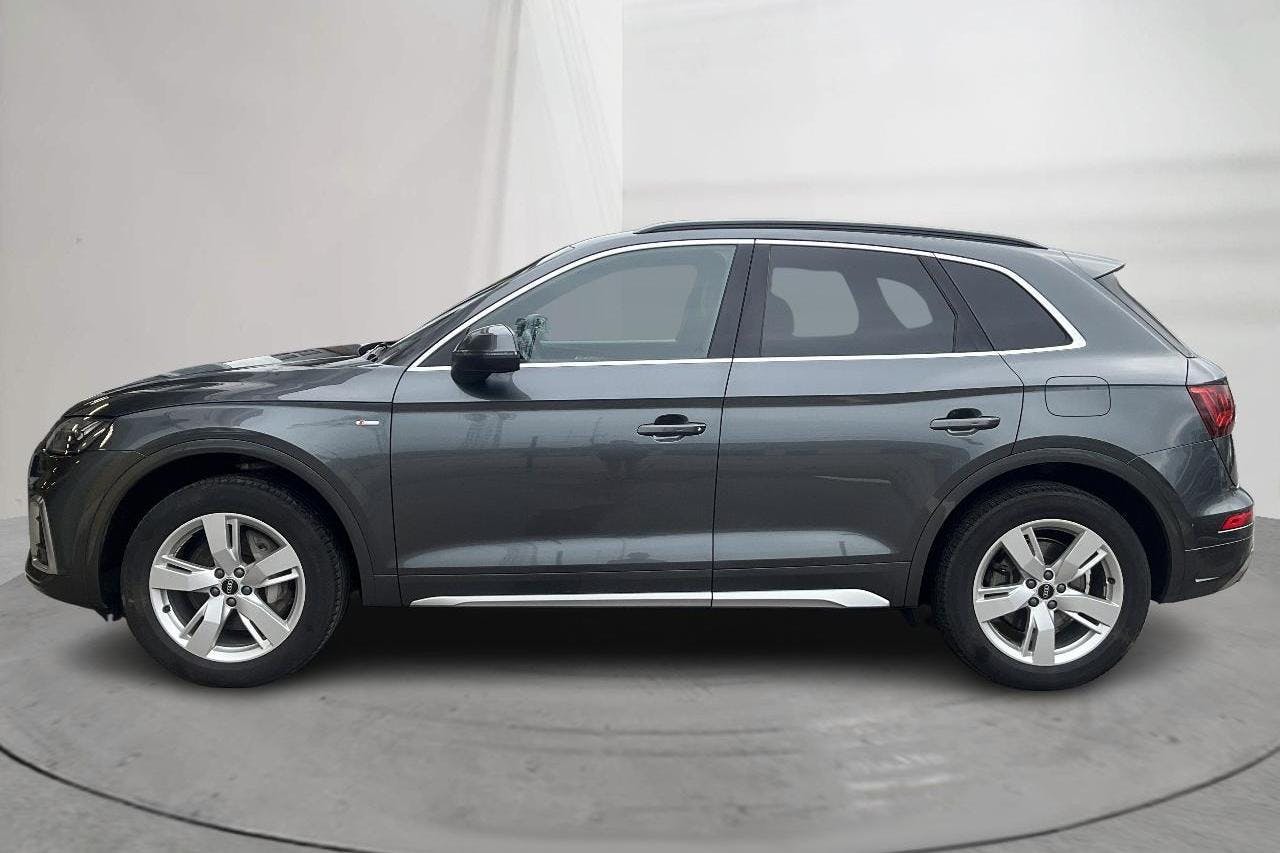 Audi Q5 55 TFSI e quattro (367hk) - 7 613 mil - Automat - grå - 2023
