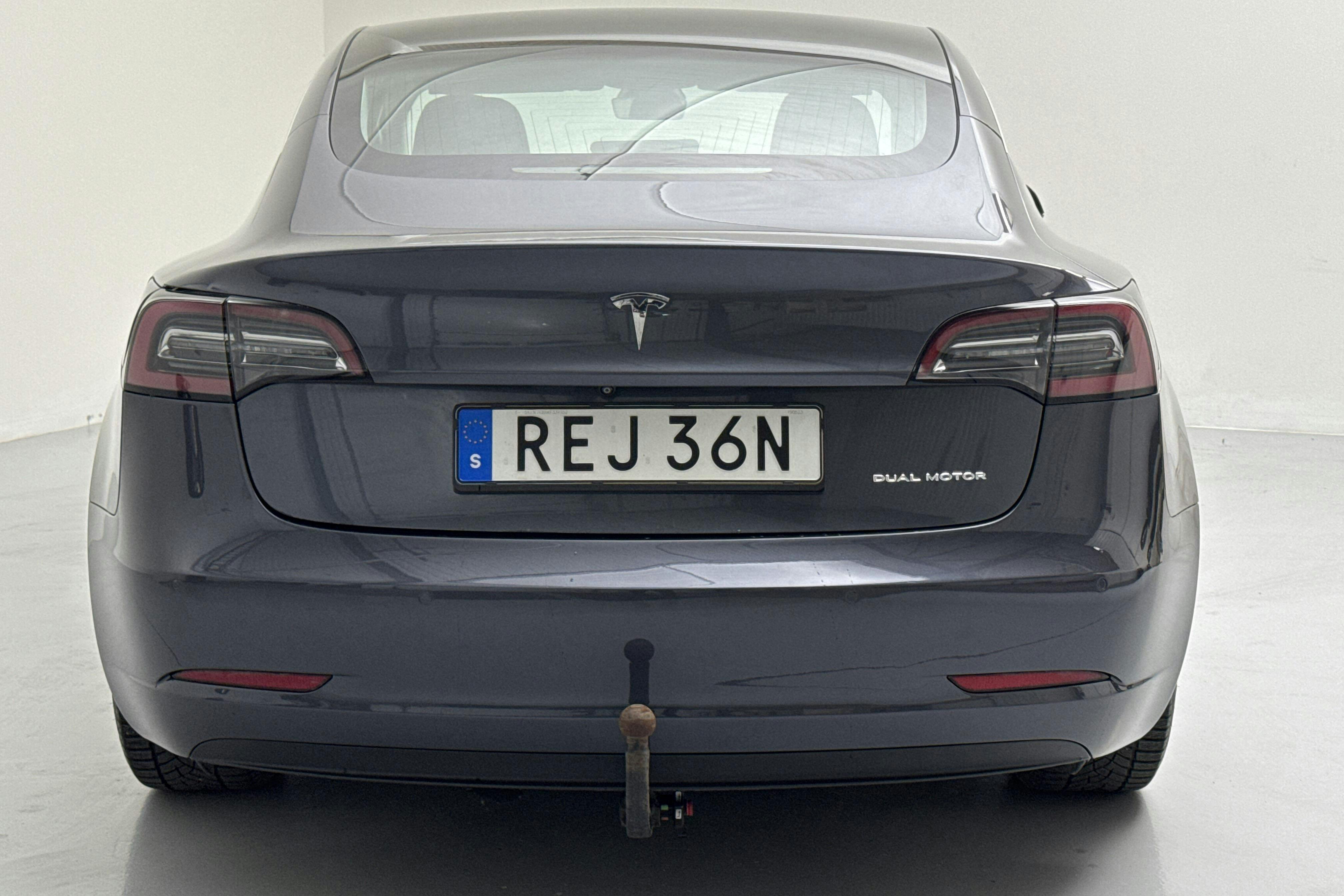 Tesla Model 3 Long Range Dual Motor AWD - 17 776 mil - Automat - grå - 2019