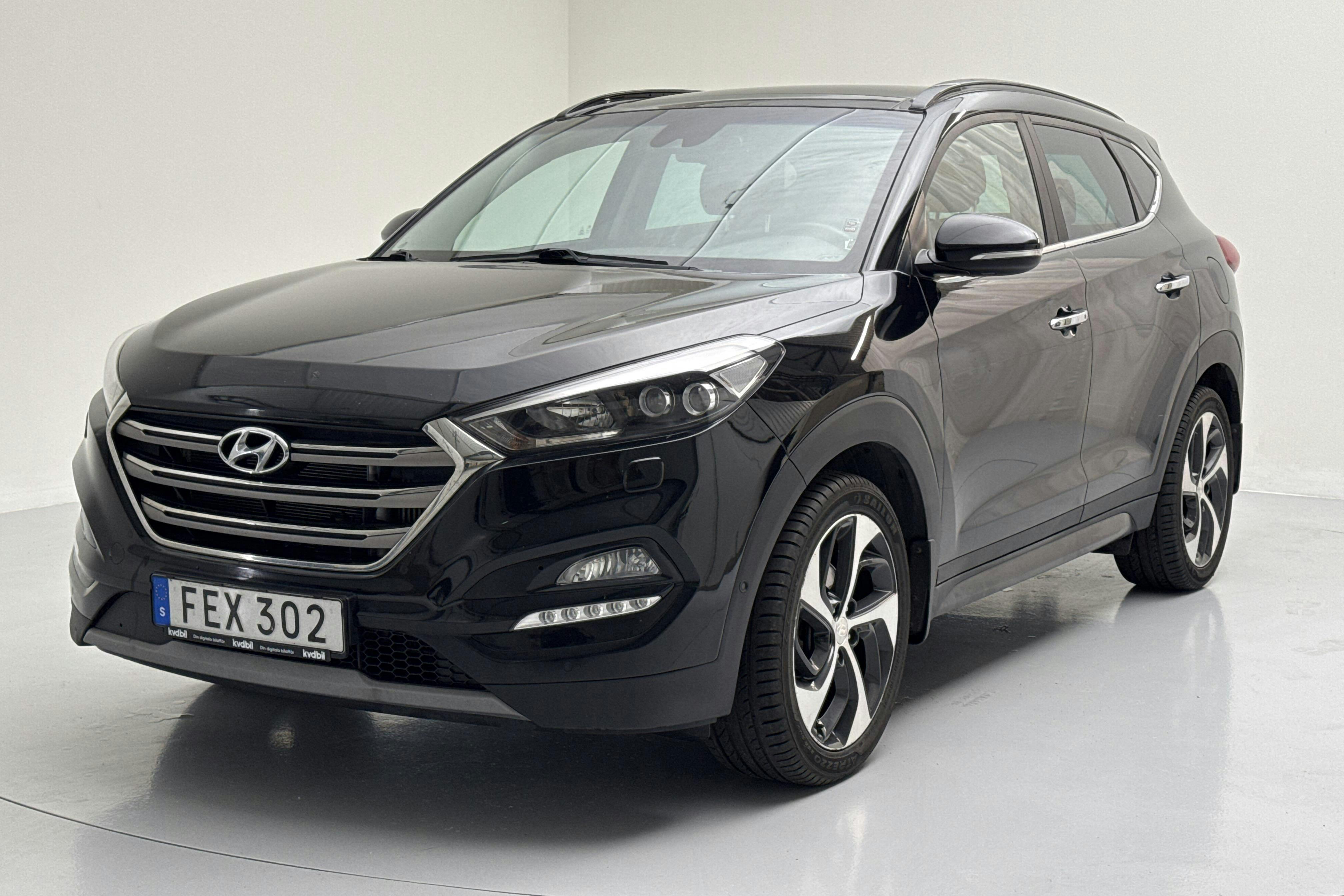 Hyundai Tucson 2.0 D 4WD (184hk) - 10 611 mil - Automat - svart - 2017