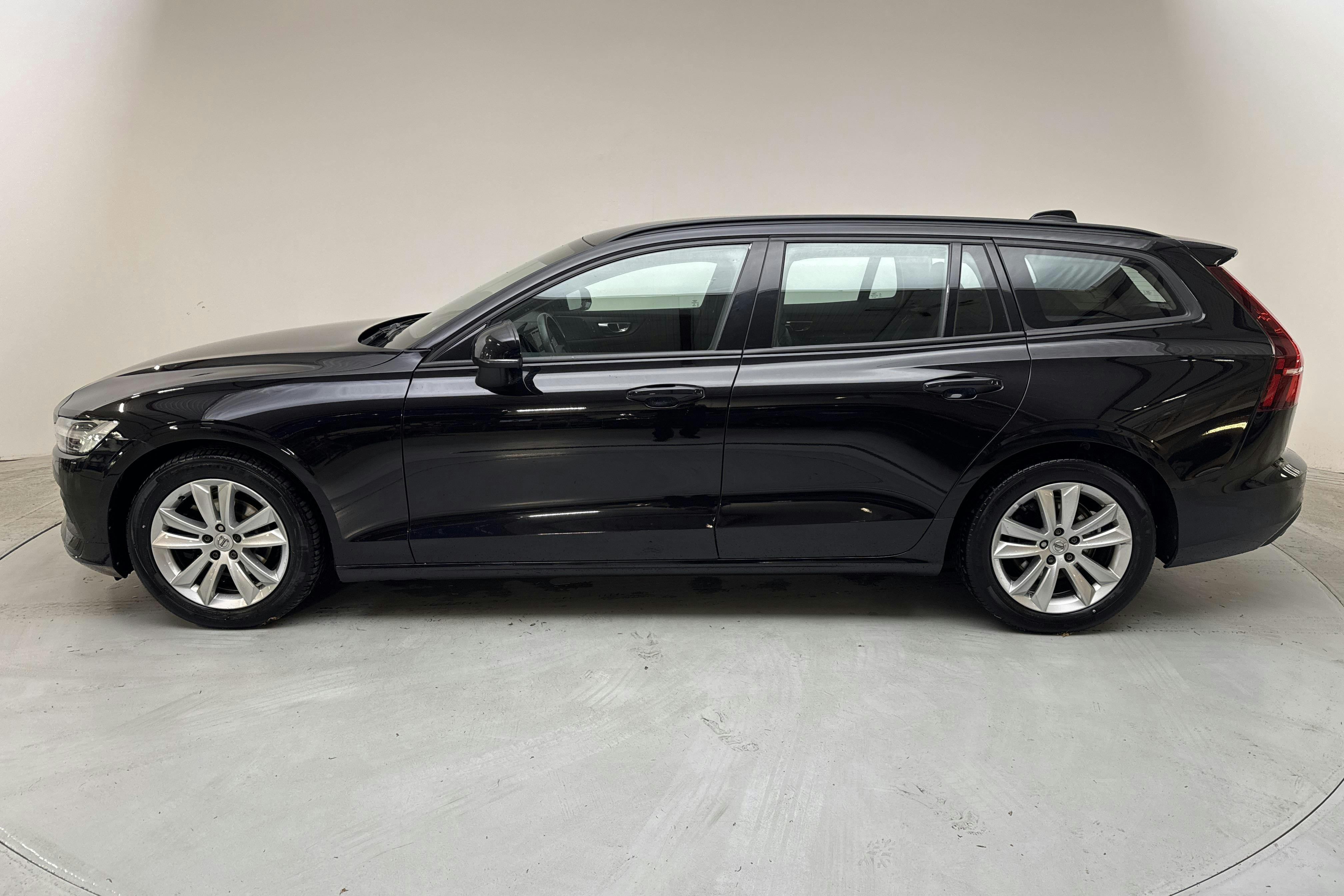 Volvo V60 D4 (190hk) - 72 260 km - Automatic - black - 2020