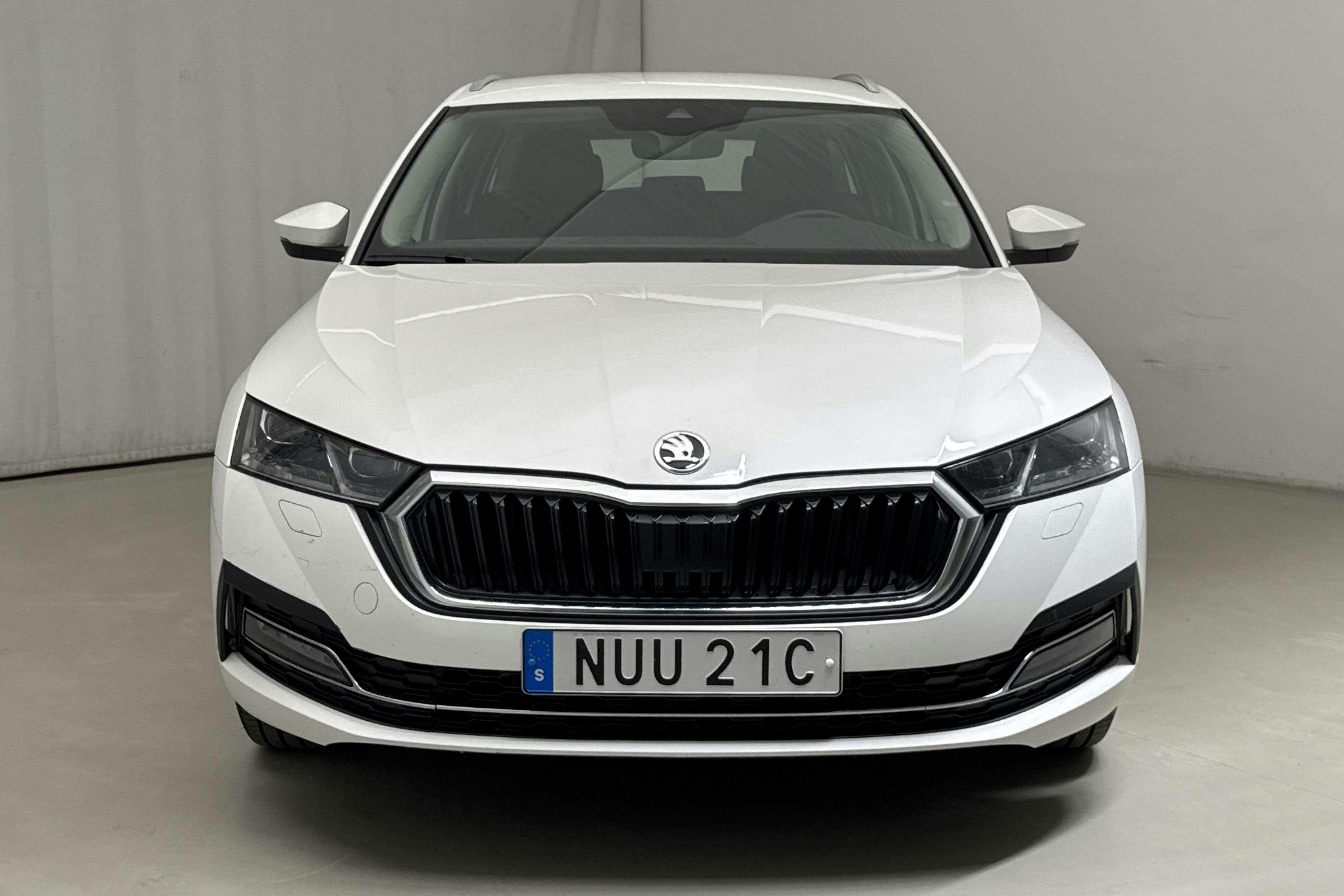 Skoda Octavia 1.4 iV PHEV Combi (204hk) - 89 930 km - Automatic - white - 2022