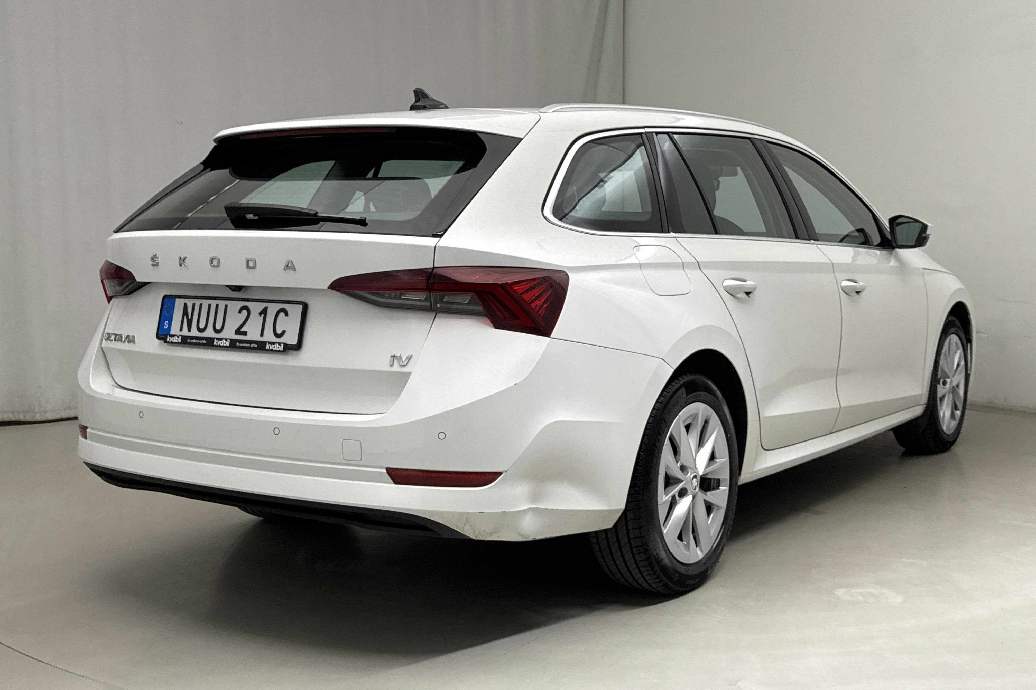 Skoda Octavia 1.4 iV PHEV Combi (204hk) - 89 930 km - Automatic - white - 2022