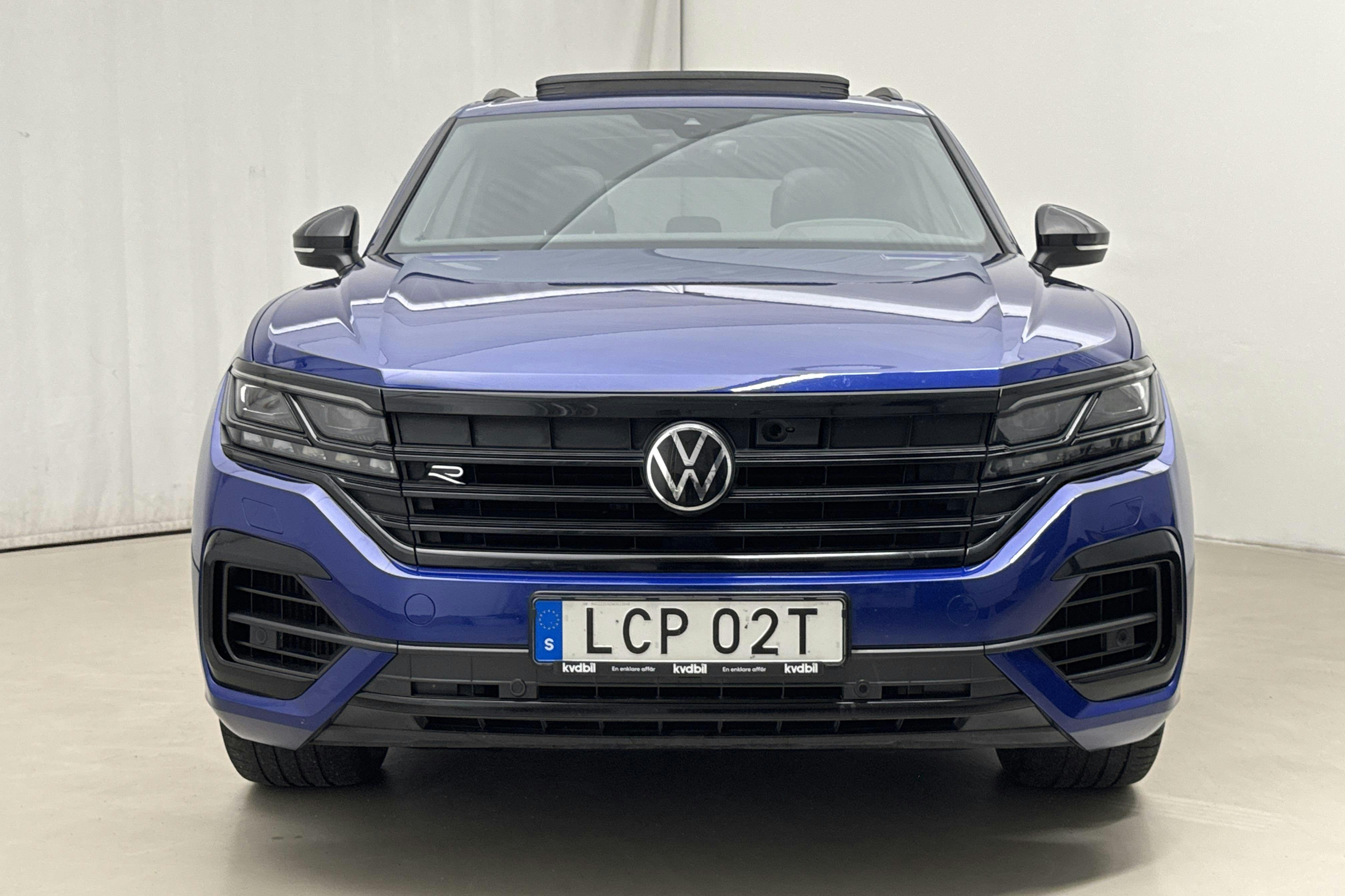 VW Touareg R V6 TSI e-Hybrid 4Motion (462hk) - 10 230 mil - Automat - blå - 2021