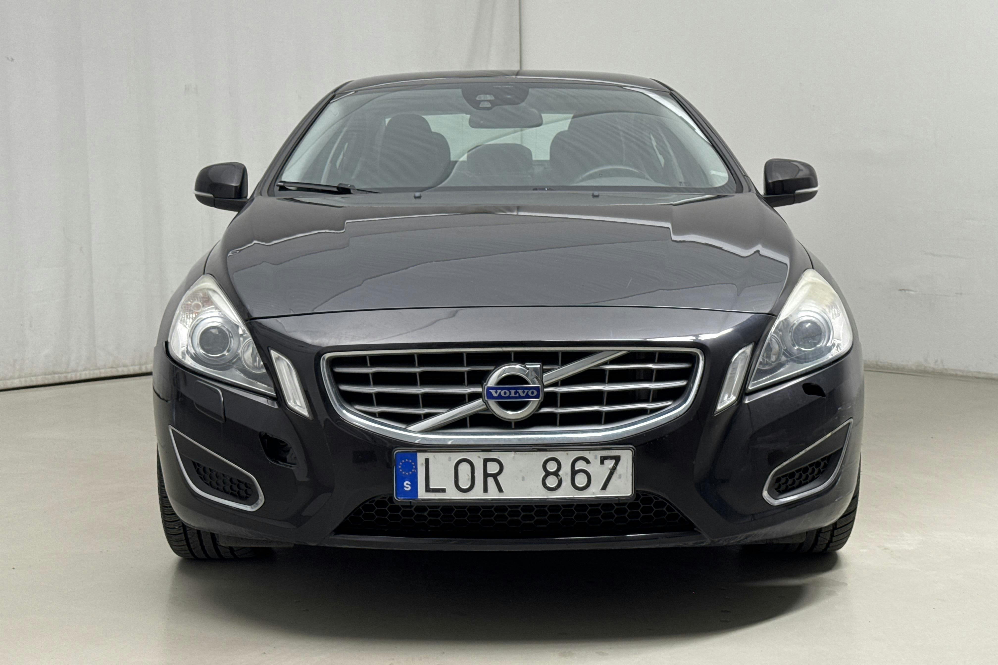 Volvo S60 1.6D DRIVe (115hk) - 206 310 km - Manual - black - 2011